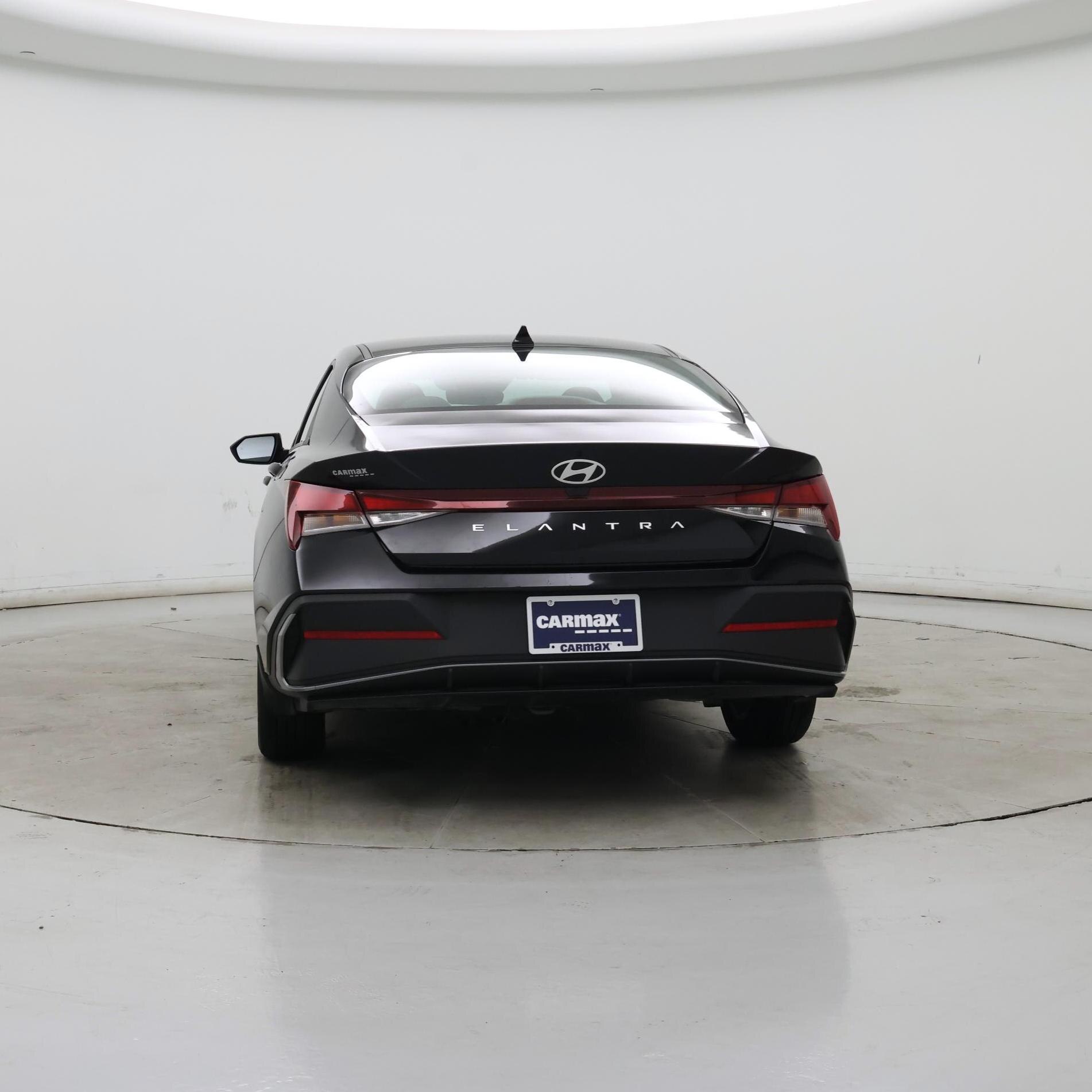 Thumbnail: 2024 Hyundai Elantra - 6