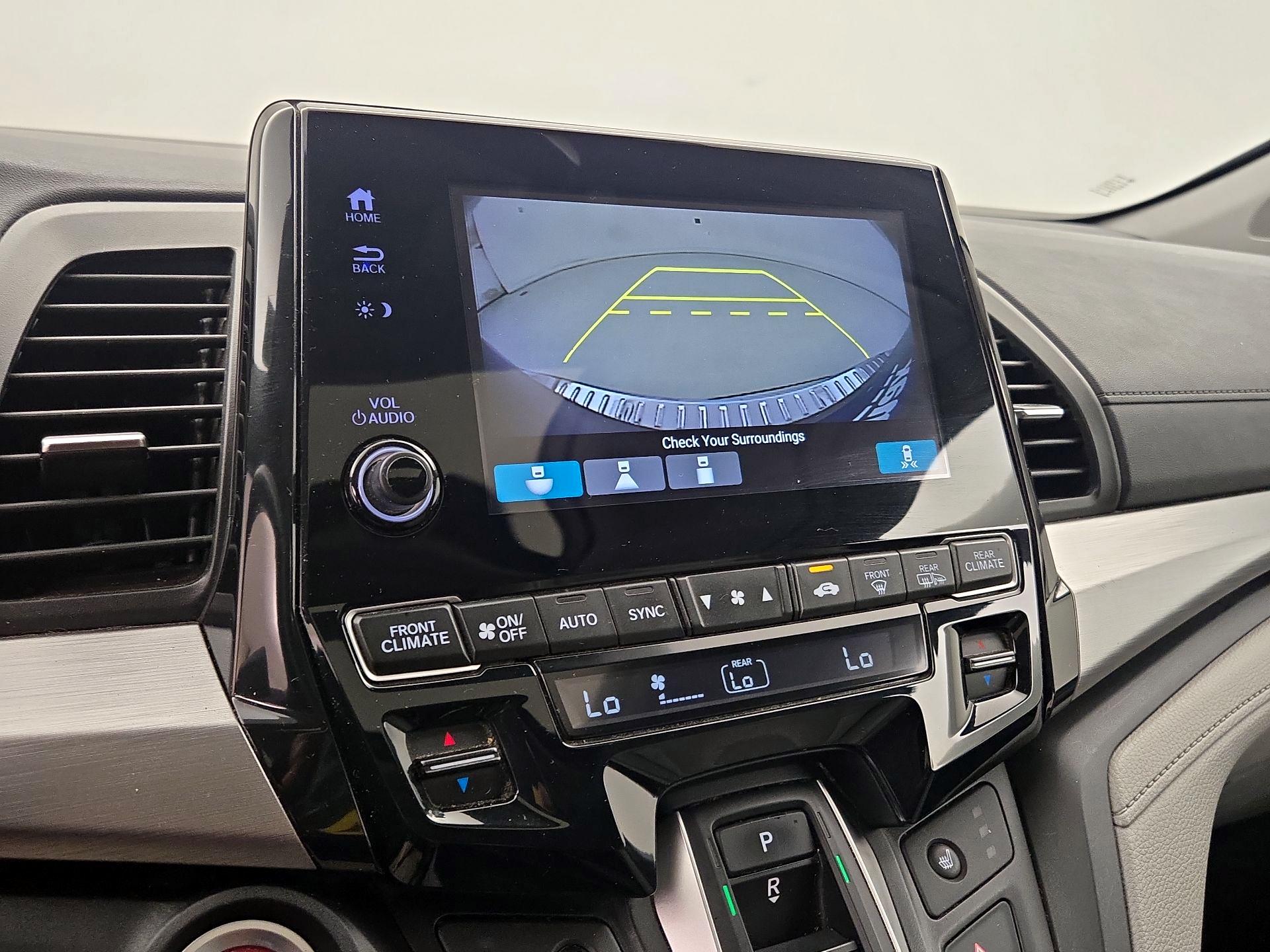Thumbnail: 2019 Honda Odyssey - 15
