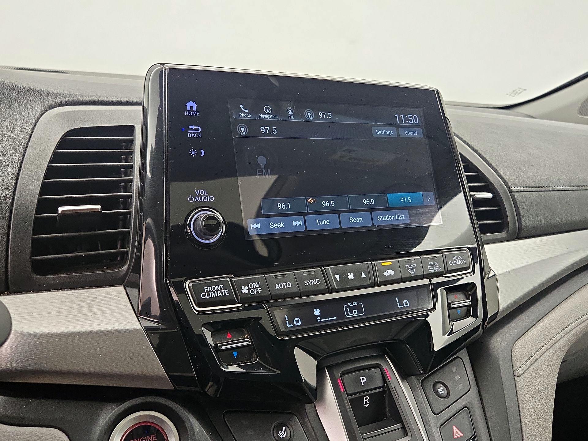 Thumbnail: 2019 Honda Odyssey - 16