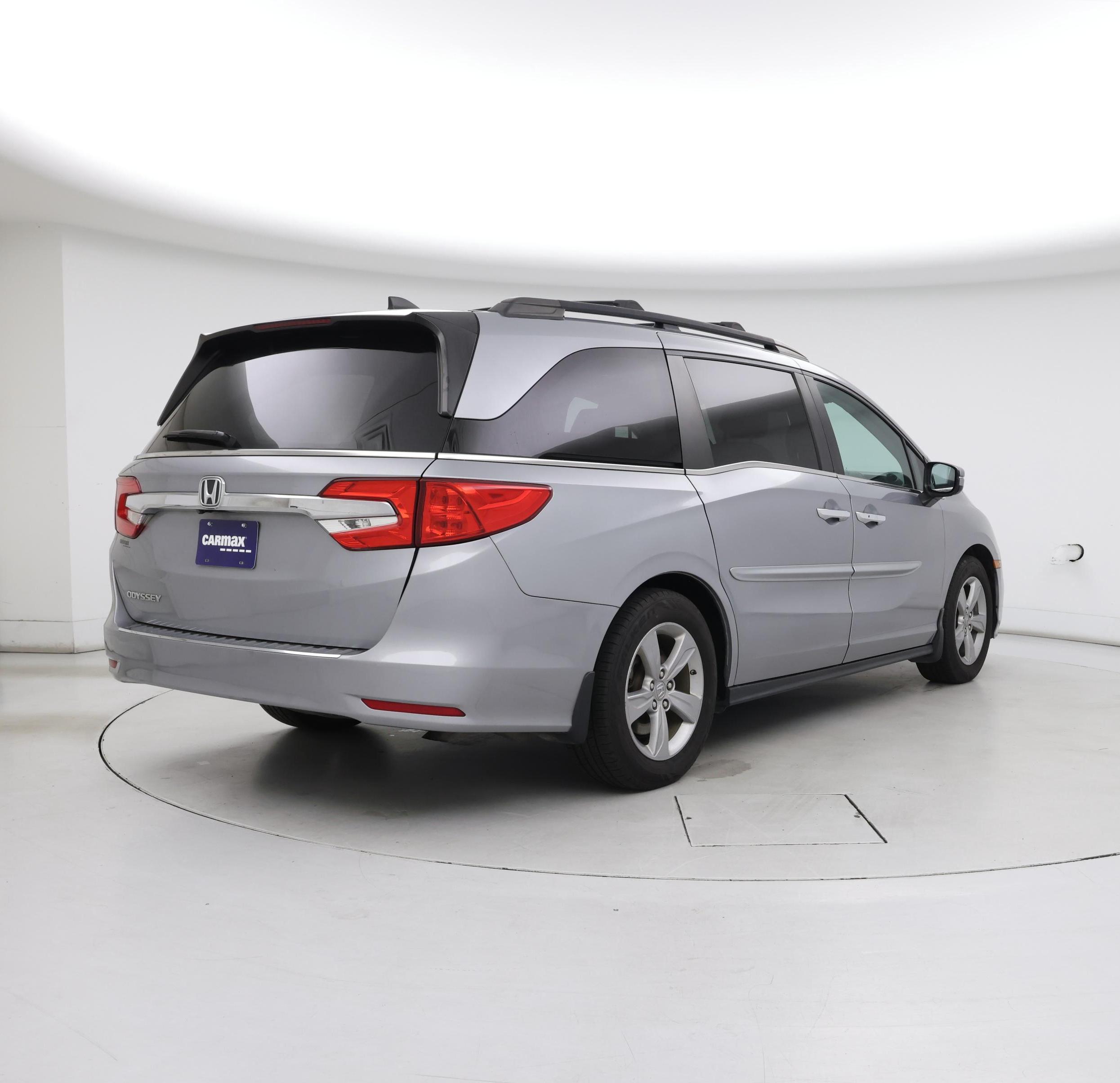 Thumbnail: 2019 Honda Odyssey - 8