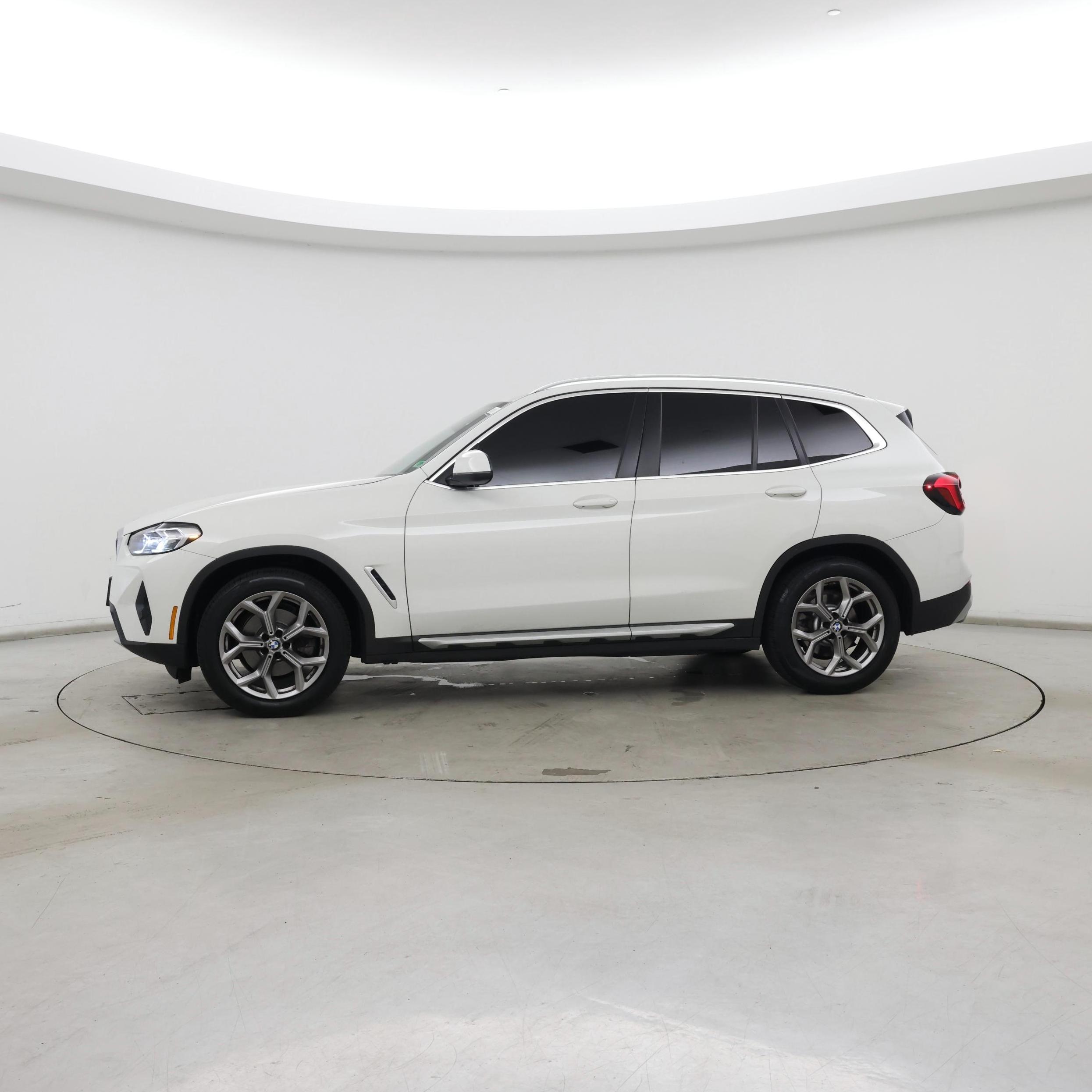 Thumbnail: 2022 BMW X3 - 3