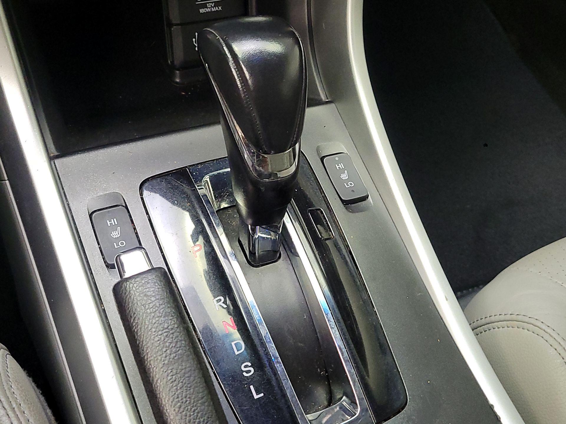 Thumbnail: 2013 Honda Accord - 17