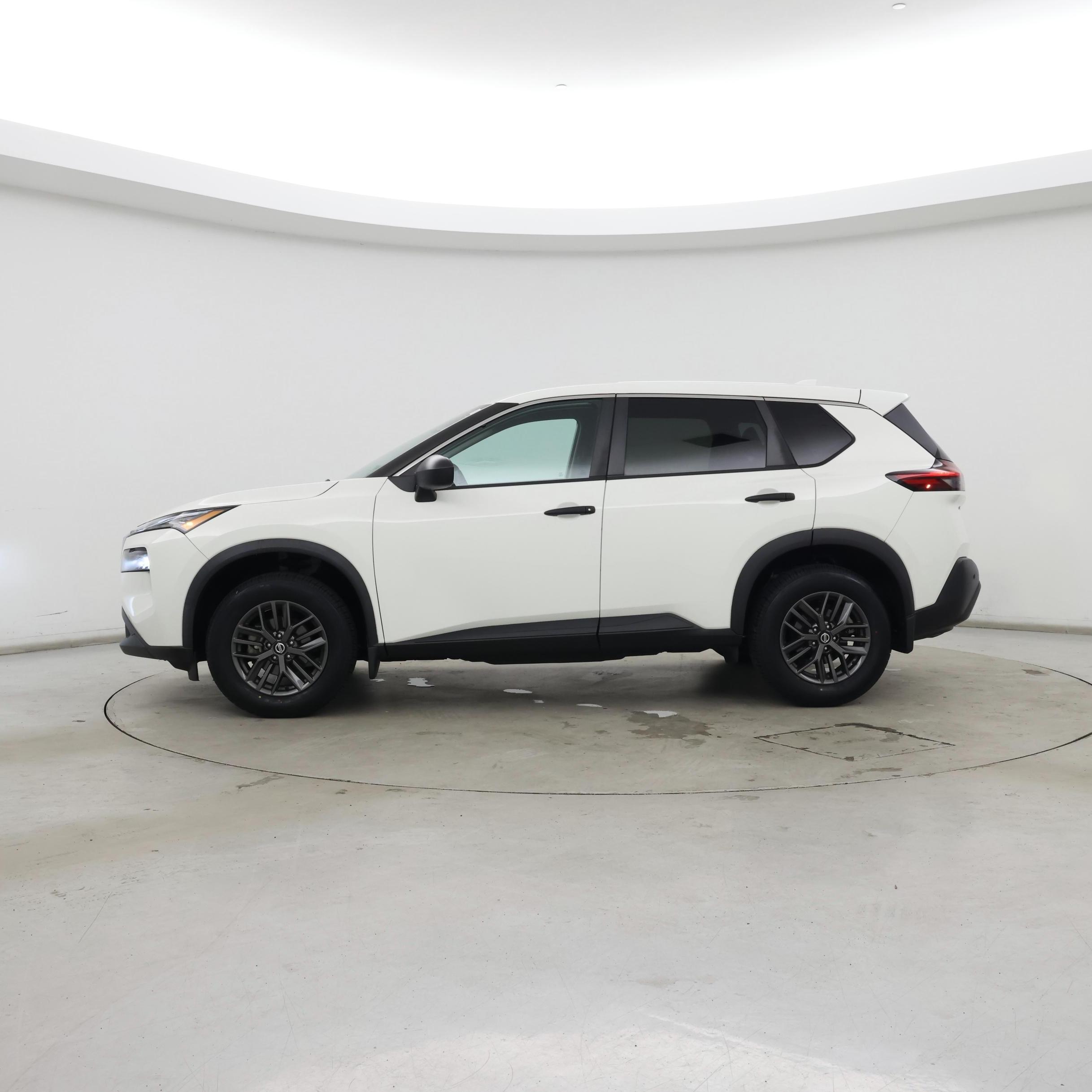 Thumbnail: 2021 Nissan Rogue - 3