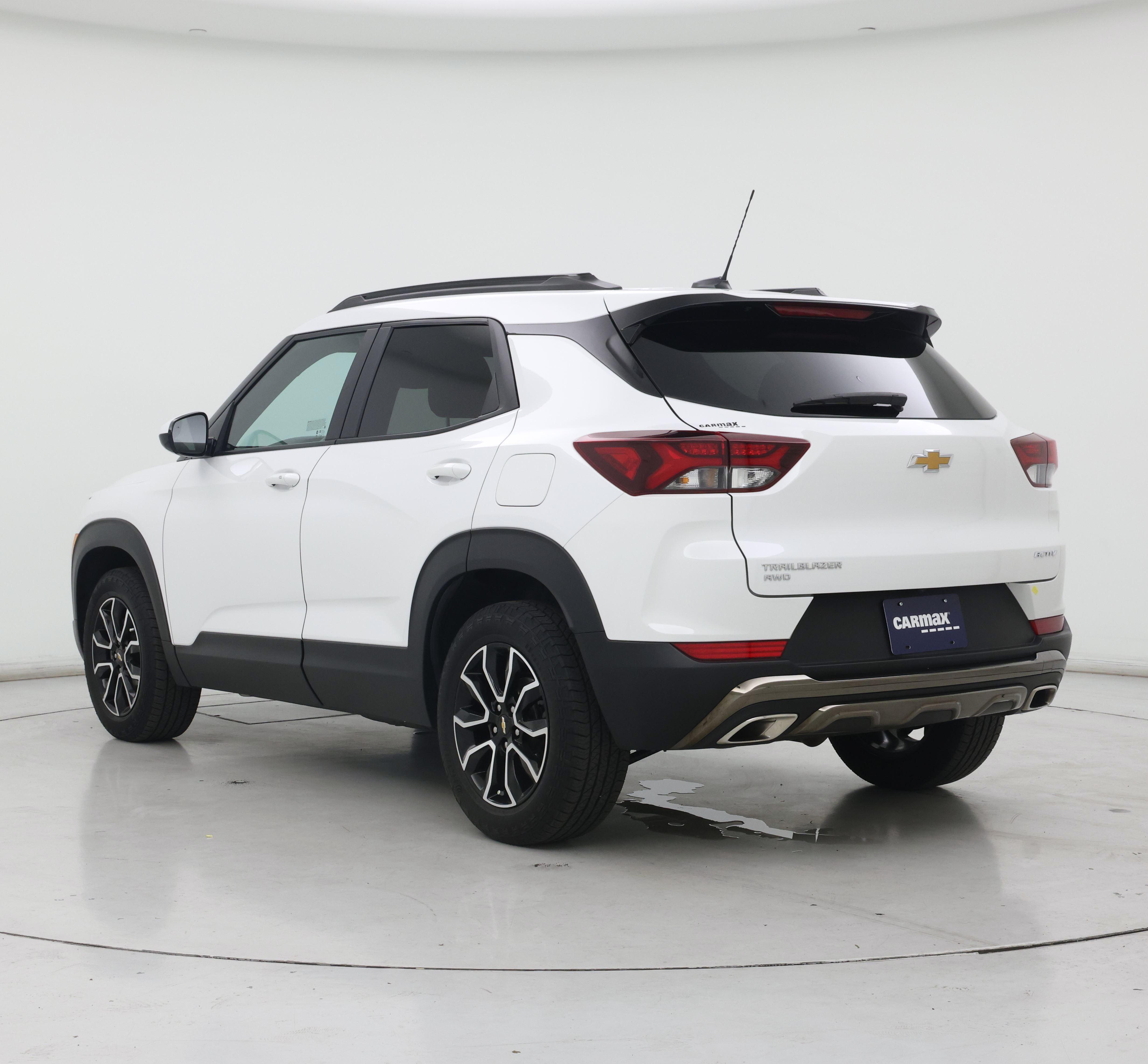 Thumbnail: 2023 Chevrolet TrailBlazer - 2