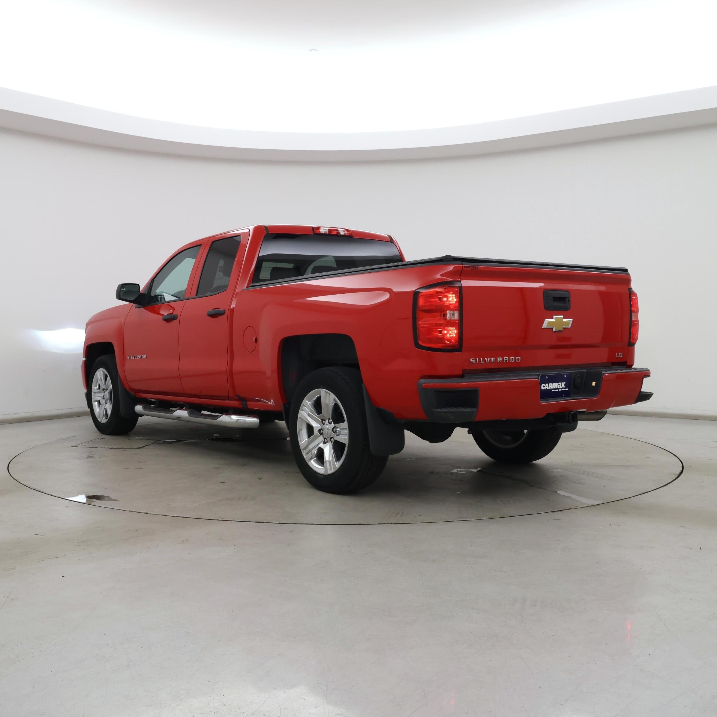 Thumbnail: 2019 Chevrolet Silverado 1500 - 2