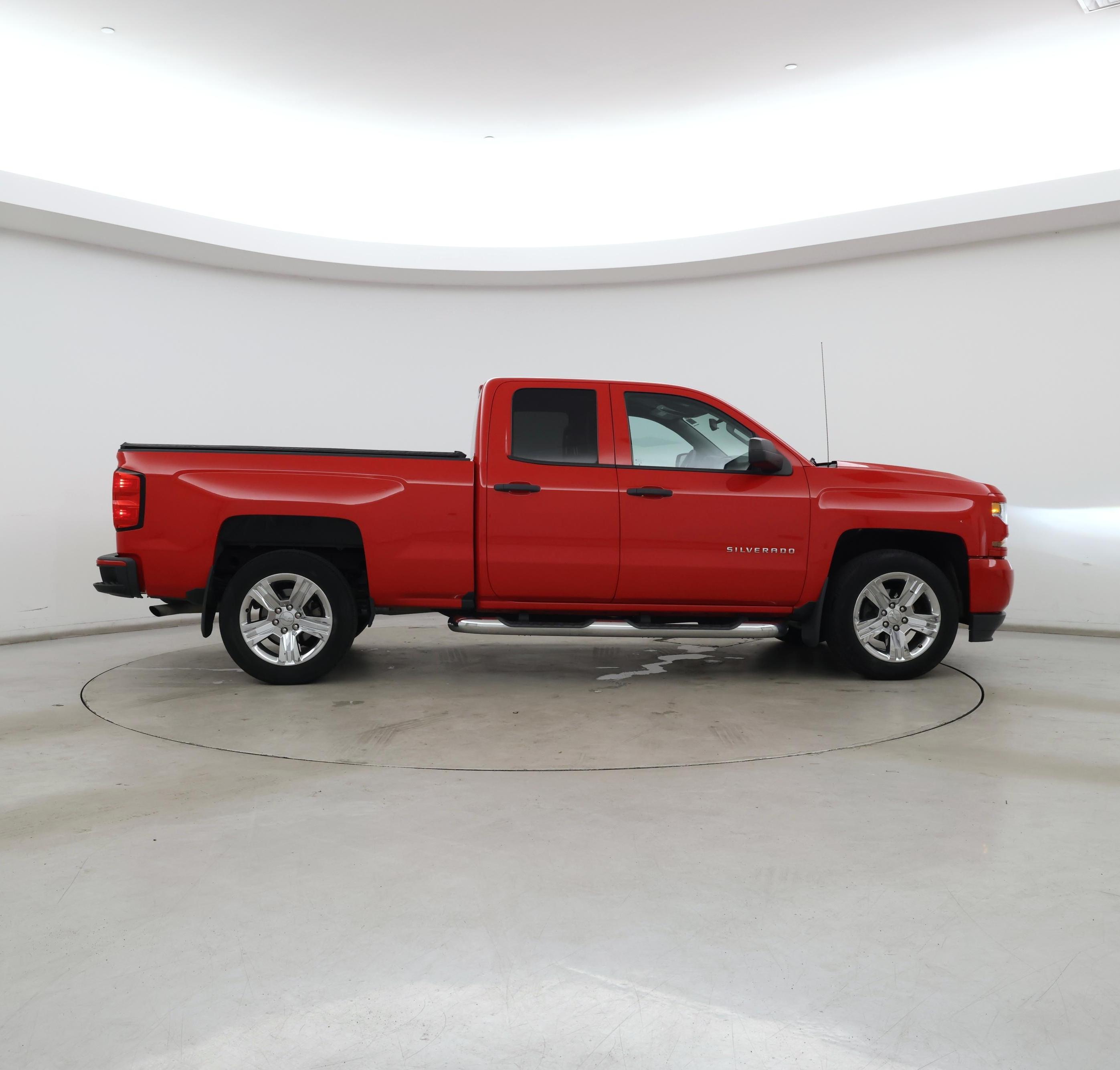 Thumbnail: 2019 Chevrolet Silverado 1500 - 7