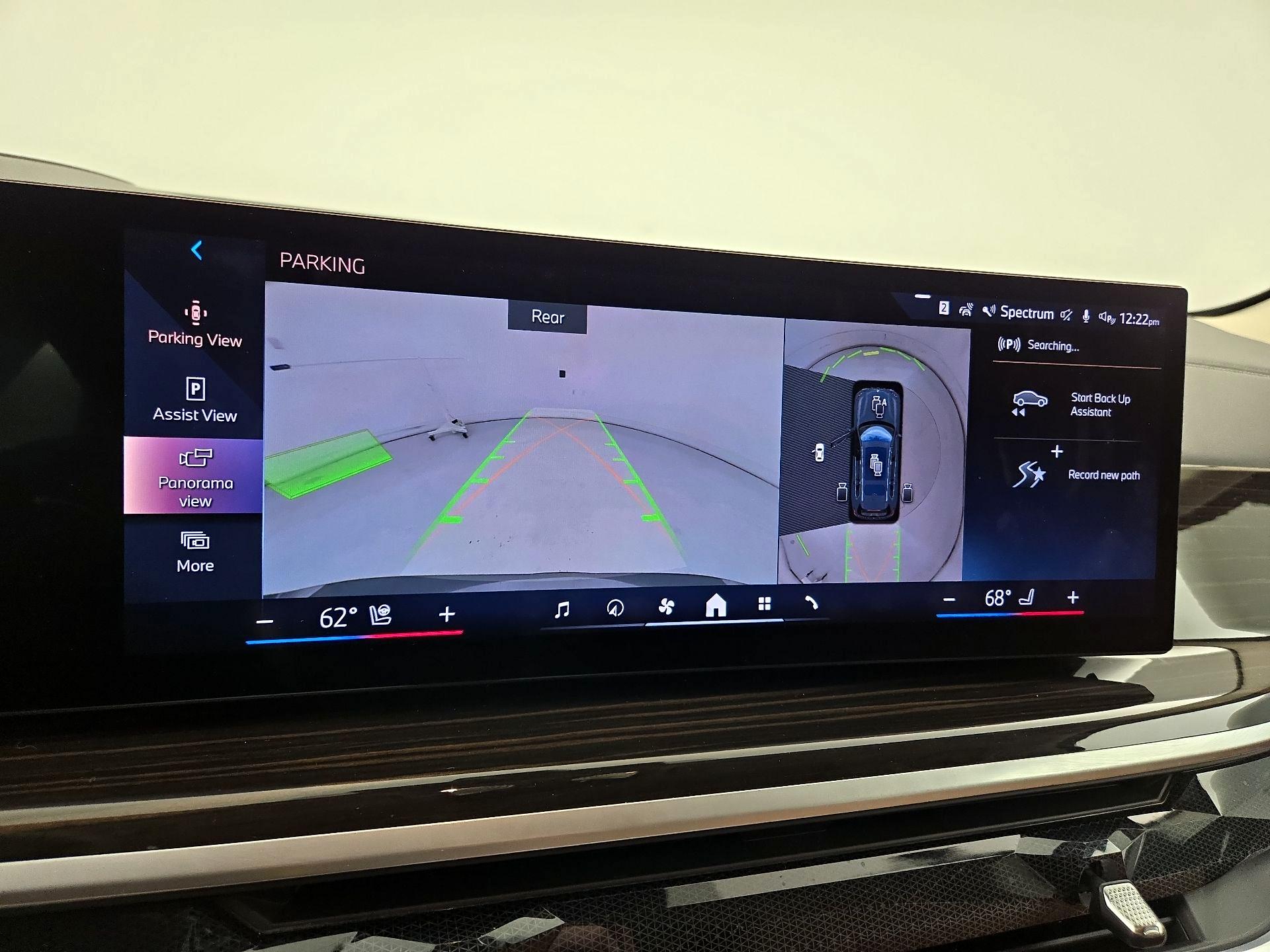 Thumbnail: 2024 BMW X7 - 15