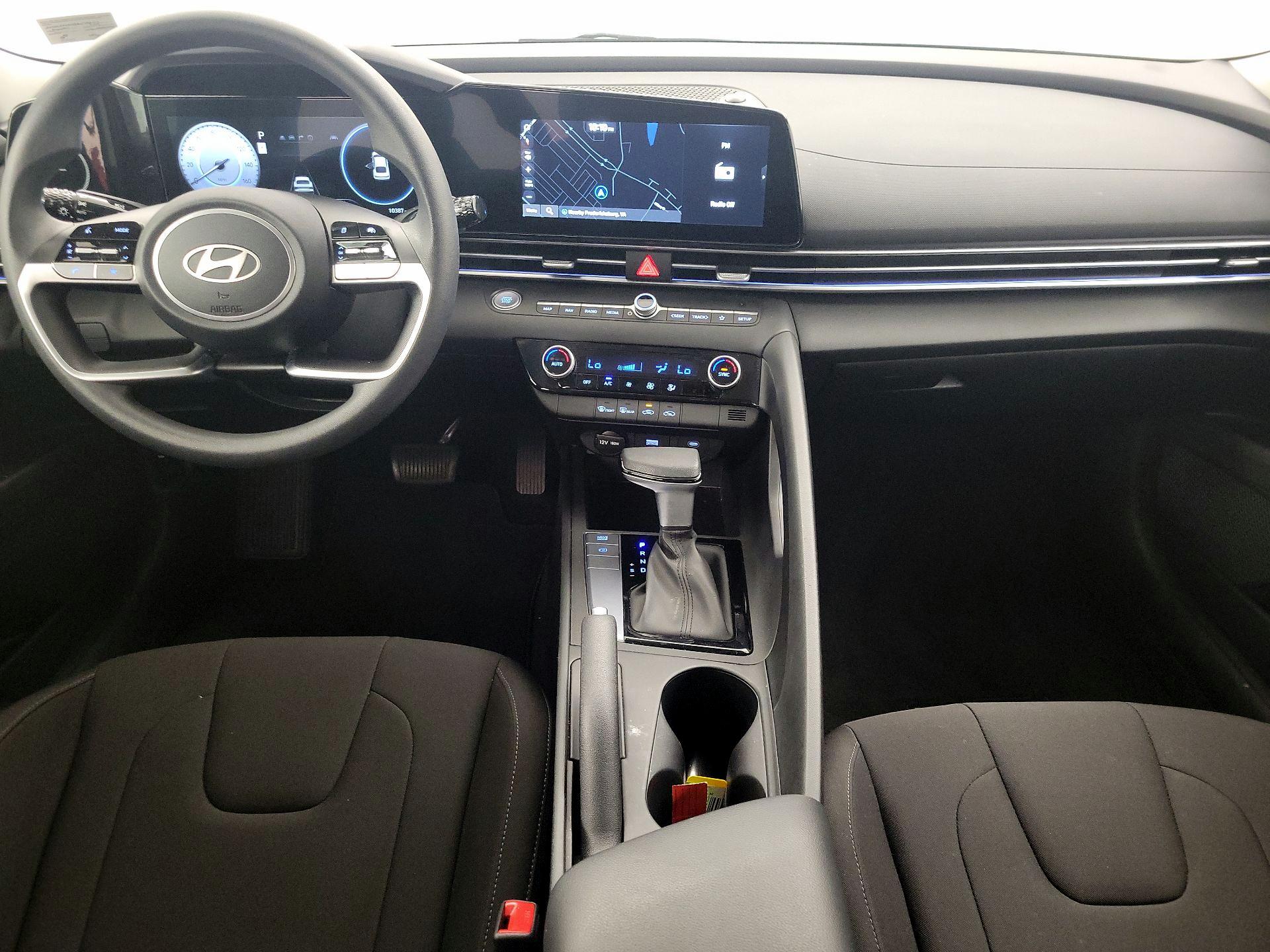 Thumbnail: 2024 Hyundai Elantra - 9