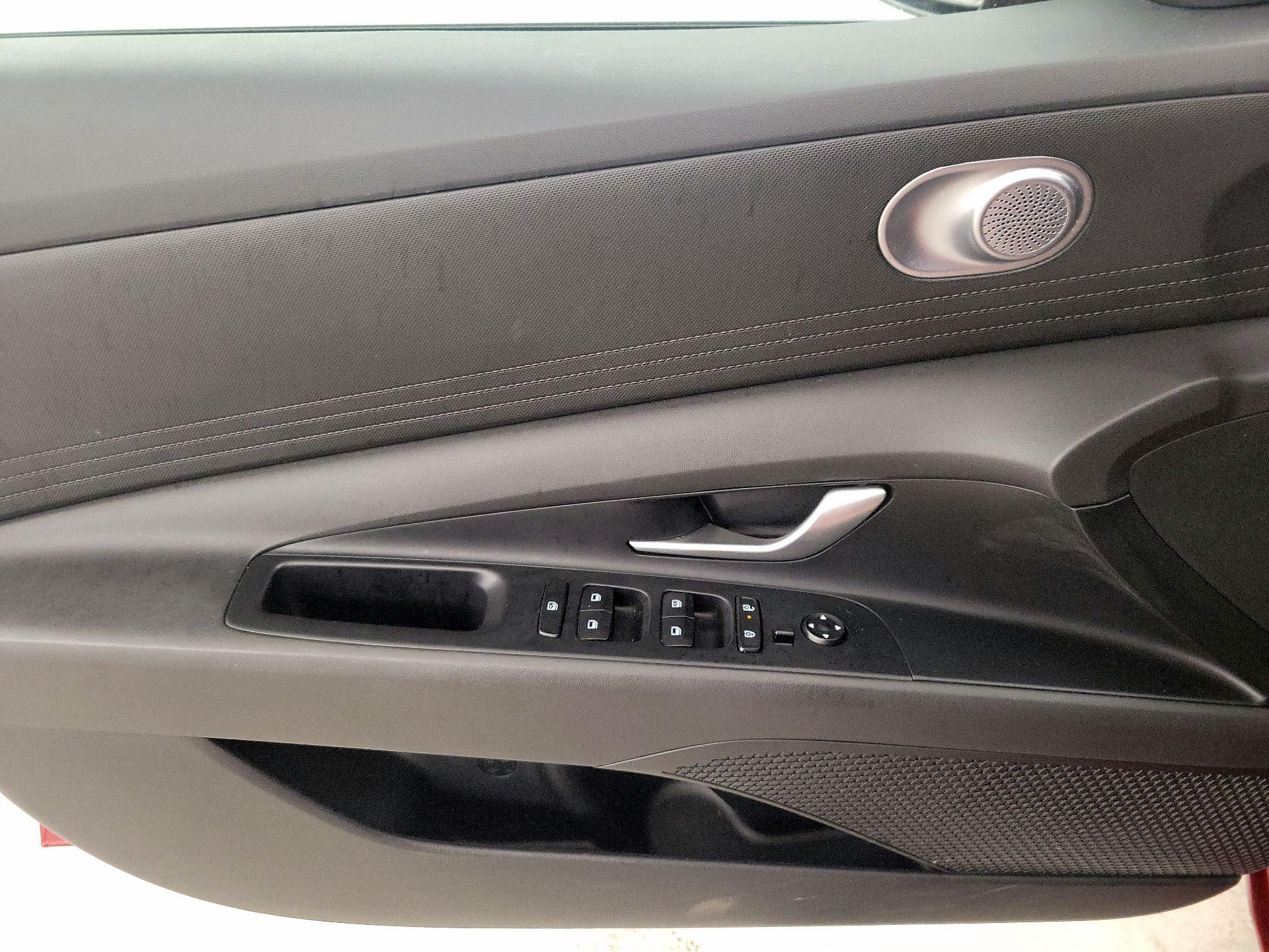 Thumbnail: 2024 Hyundai Elantra - 12