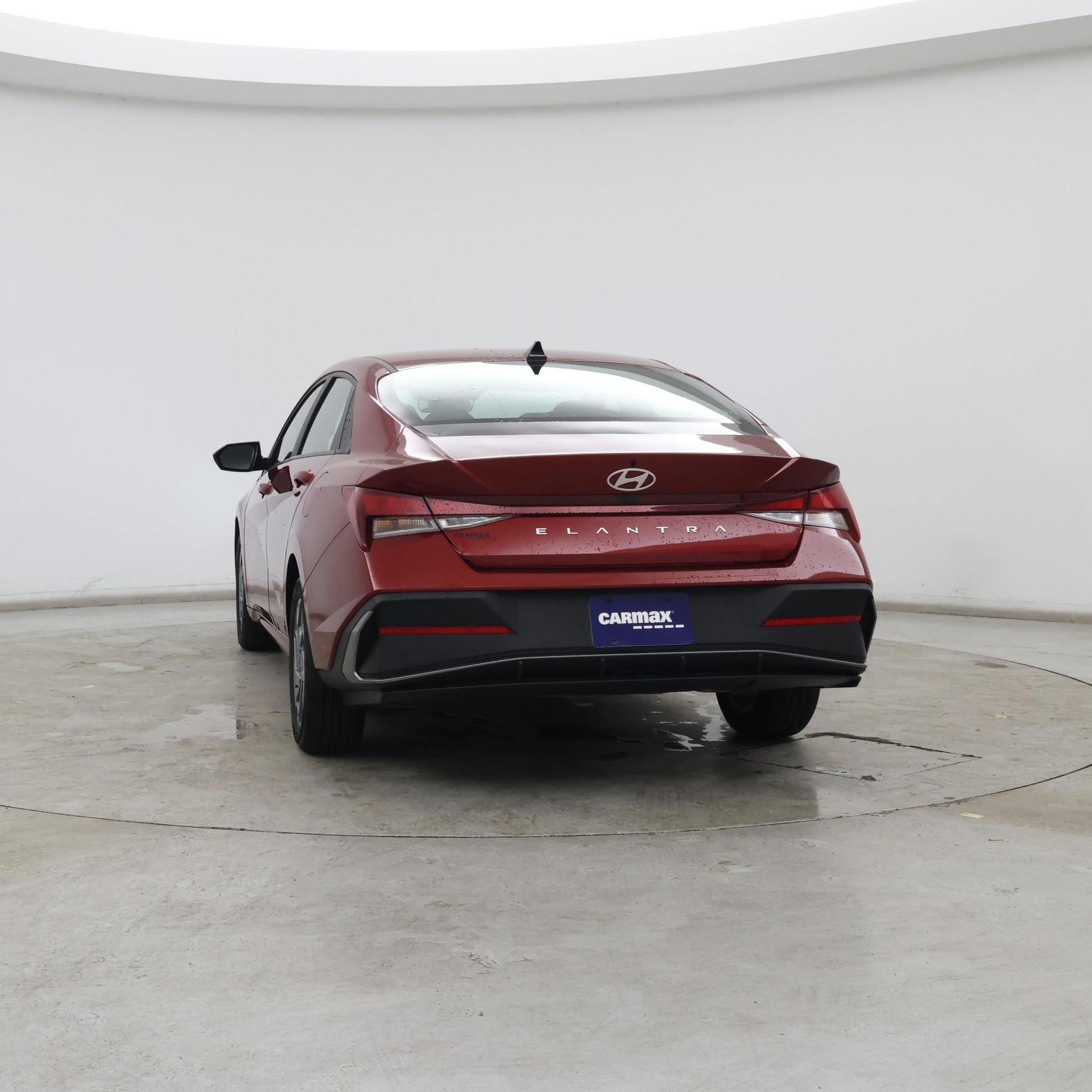 Thumbnail: 2024 Hyundai Elantra - 6