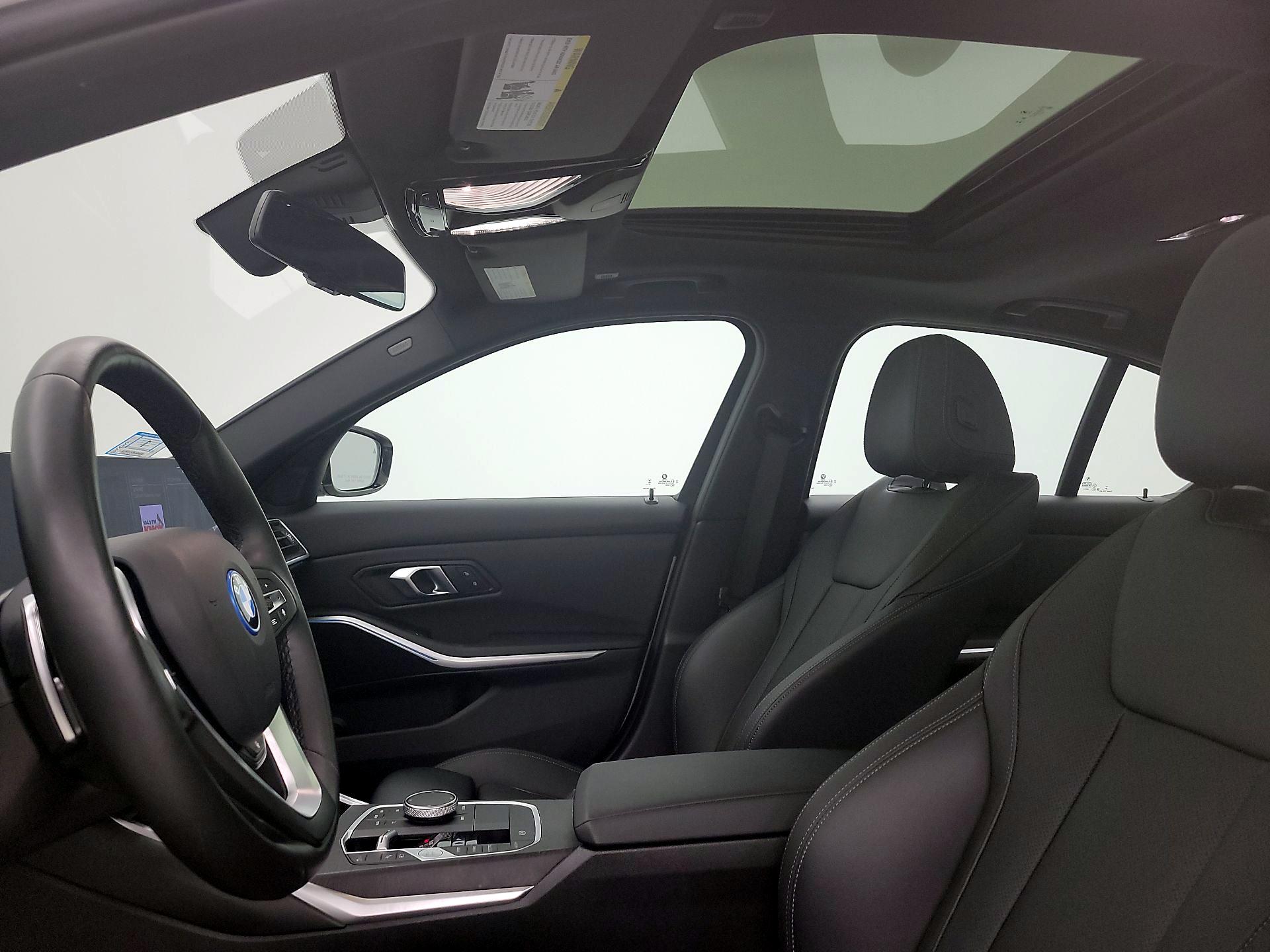 Thumbnail: 2024 BMW 3 Series - 20