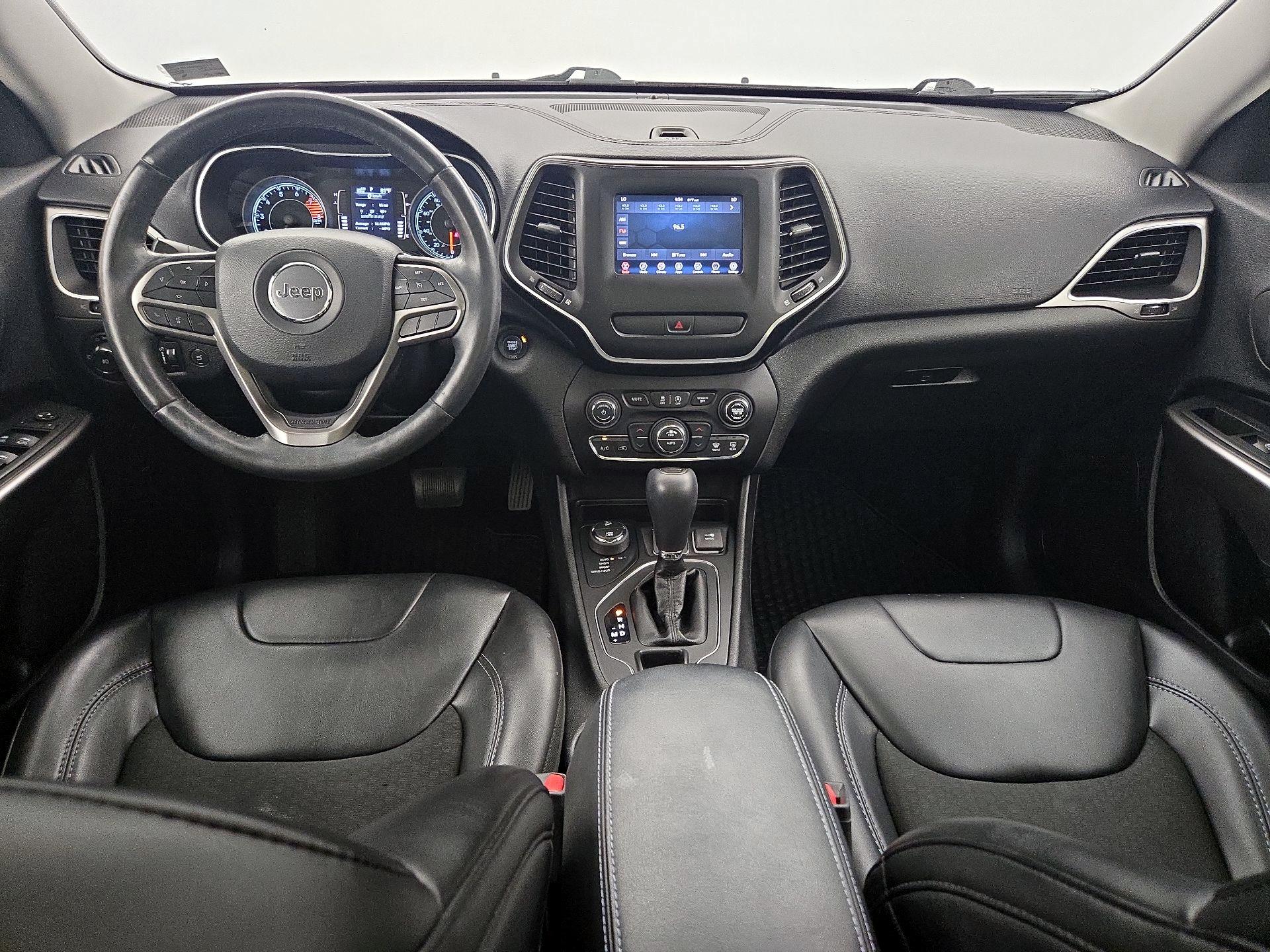 Thumbnail: 2019 Jeep Cherokee - 9