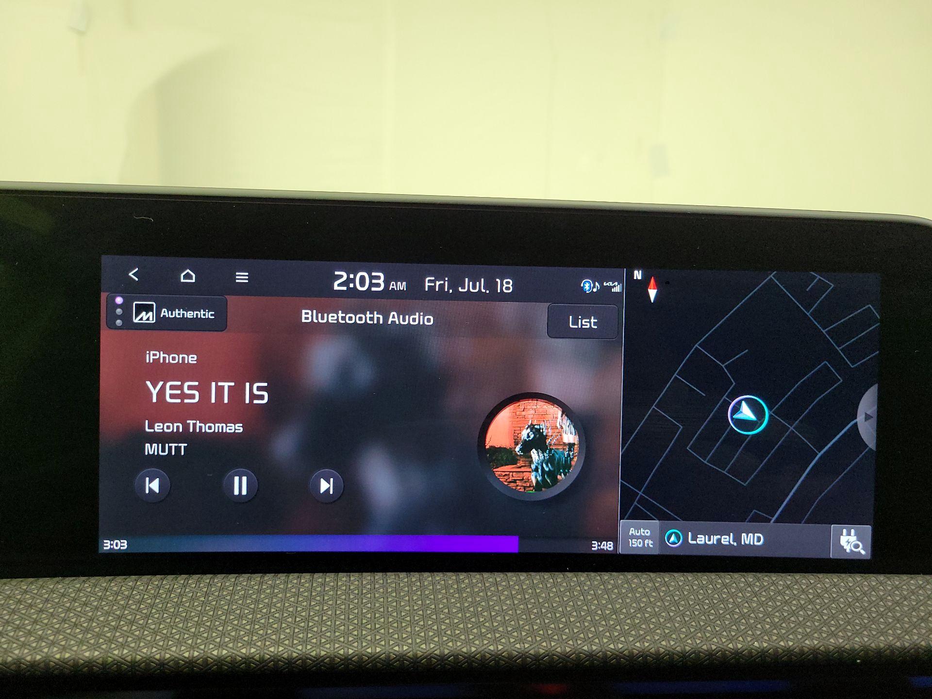 Thumbnail: 2022 Kia EV6 - 16