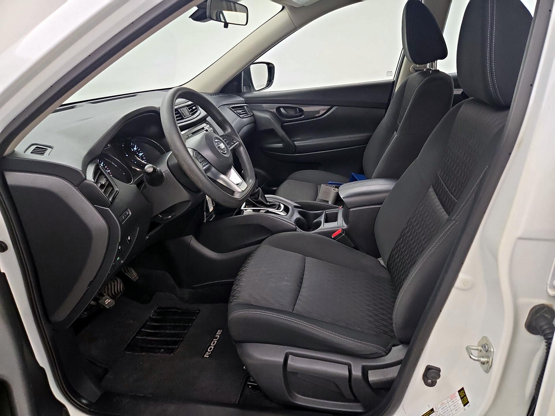 Thumbnail: 2019 Nissan Rogue - 11