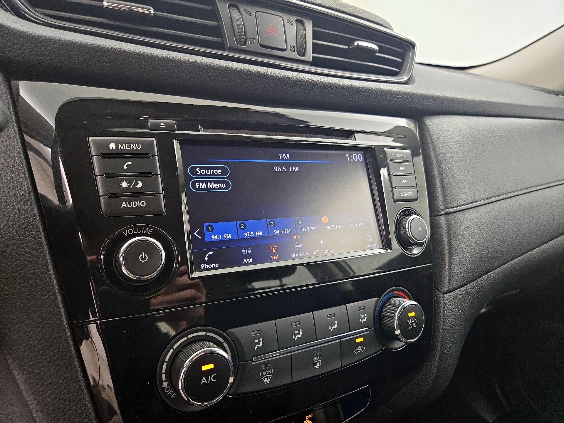 Thumbnail: 2019 Nissan Rogue - 15