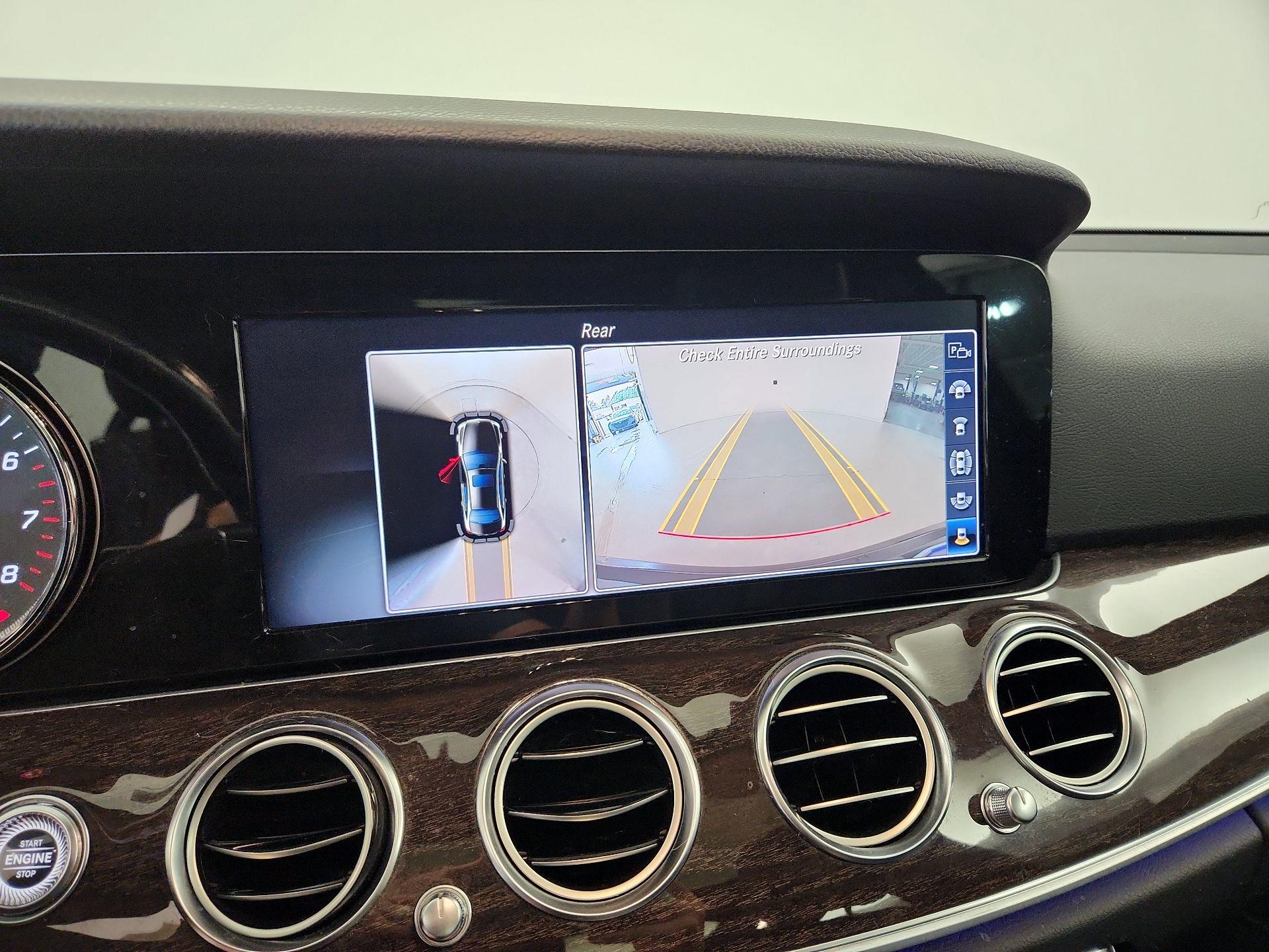 Thumbnail: 2019 Mercedes-Benz E-Class - 14