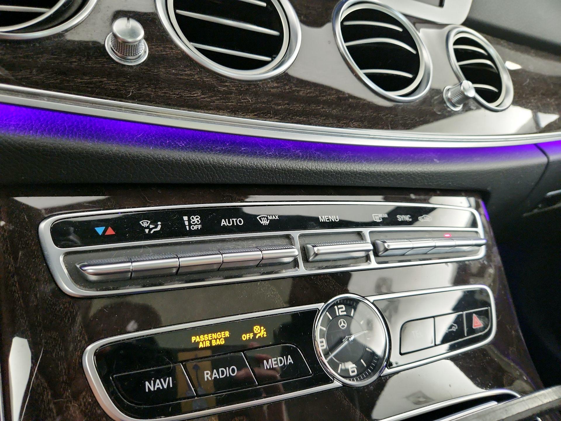 Thumbnail: 2019 Mercedes-Benz E-Class - 16