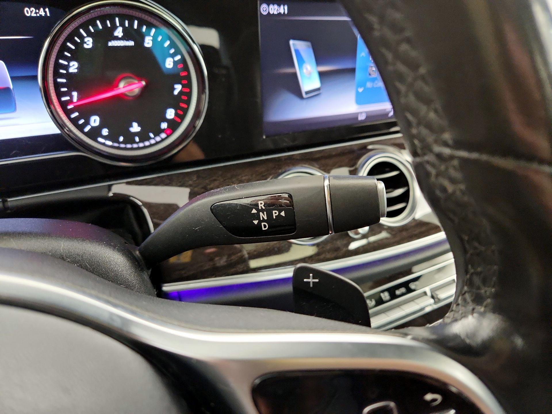 Thumbnail: 2019 Mercedes-Benz E-Class - 17