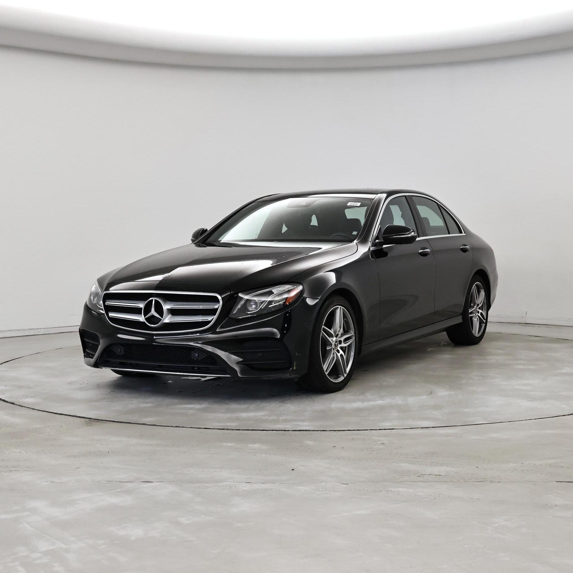 Thumbnail: 2019 Mercedes-Benz E-Class - 4