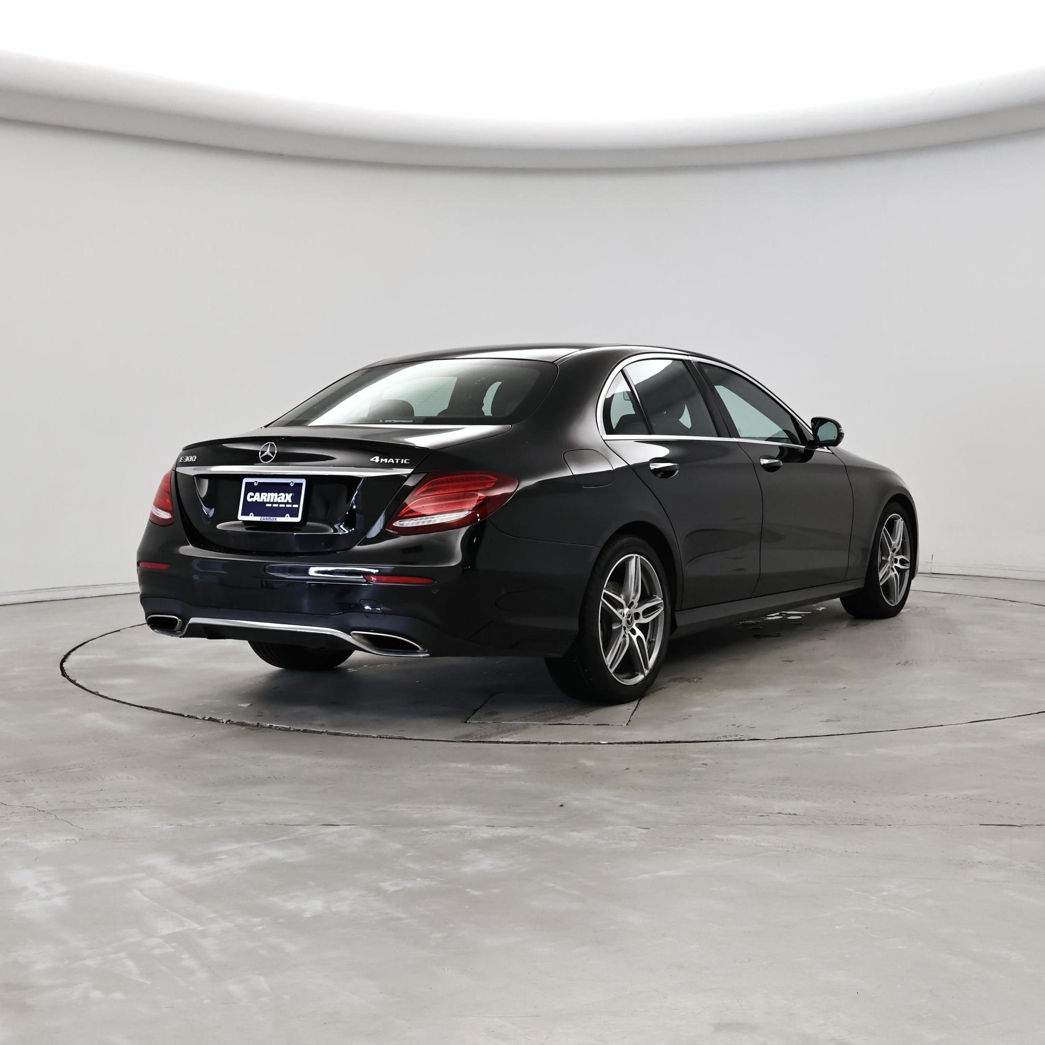 Thumbnail: 2019 Mercedes-Benz E-Class - 8