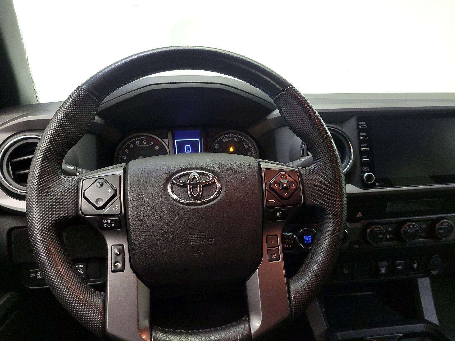 Thumbnail: 2022 Toyota Tacoma - 10