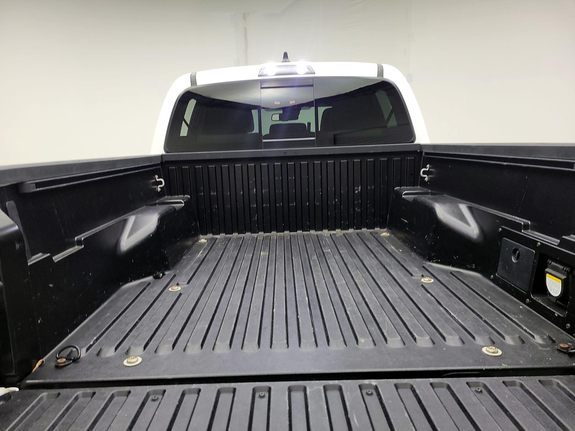 Thumbnail: 2022 Toyota Tacoma - 20