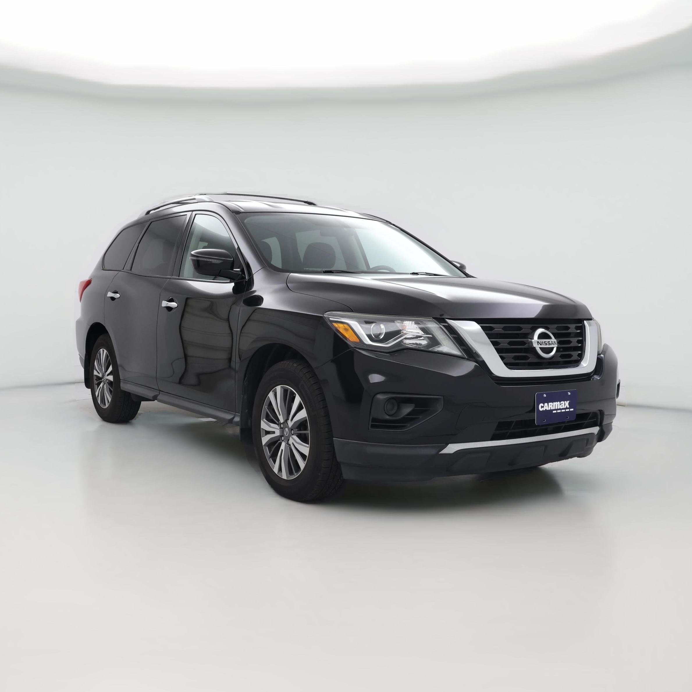 Thumbnail: 2017 Nissan Pathfinder - 1