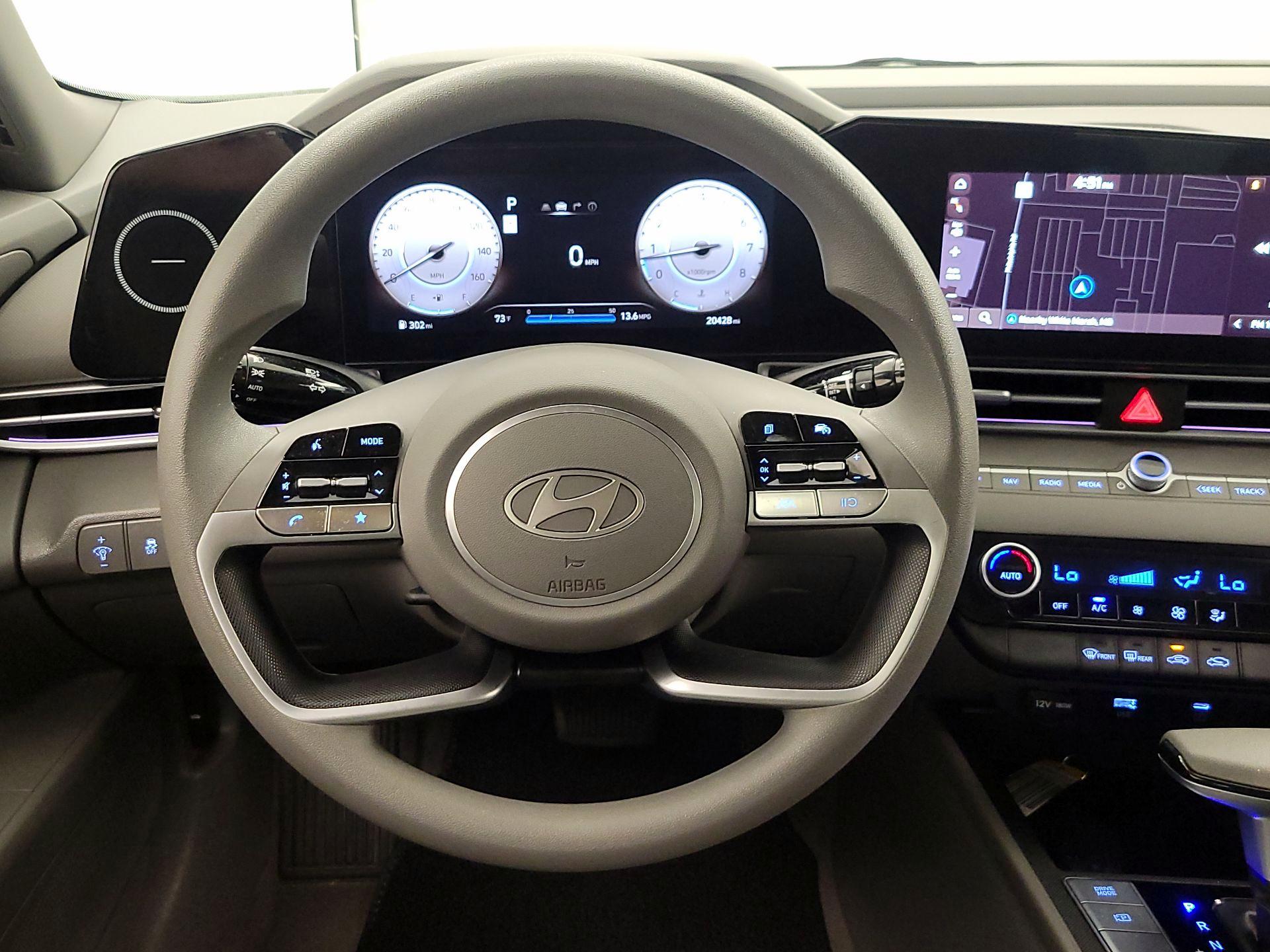 Thumbnail: 2024 Hyundai Elantra - 10