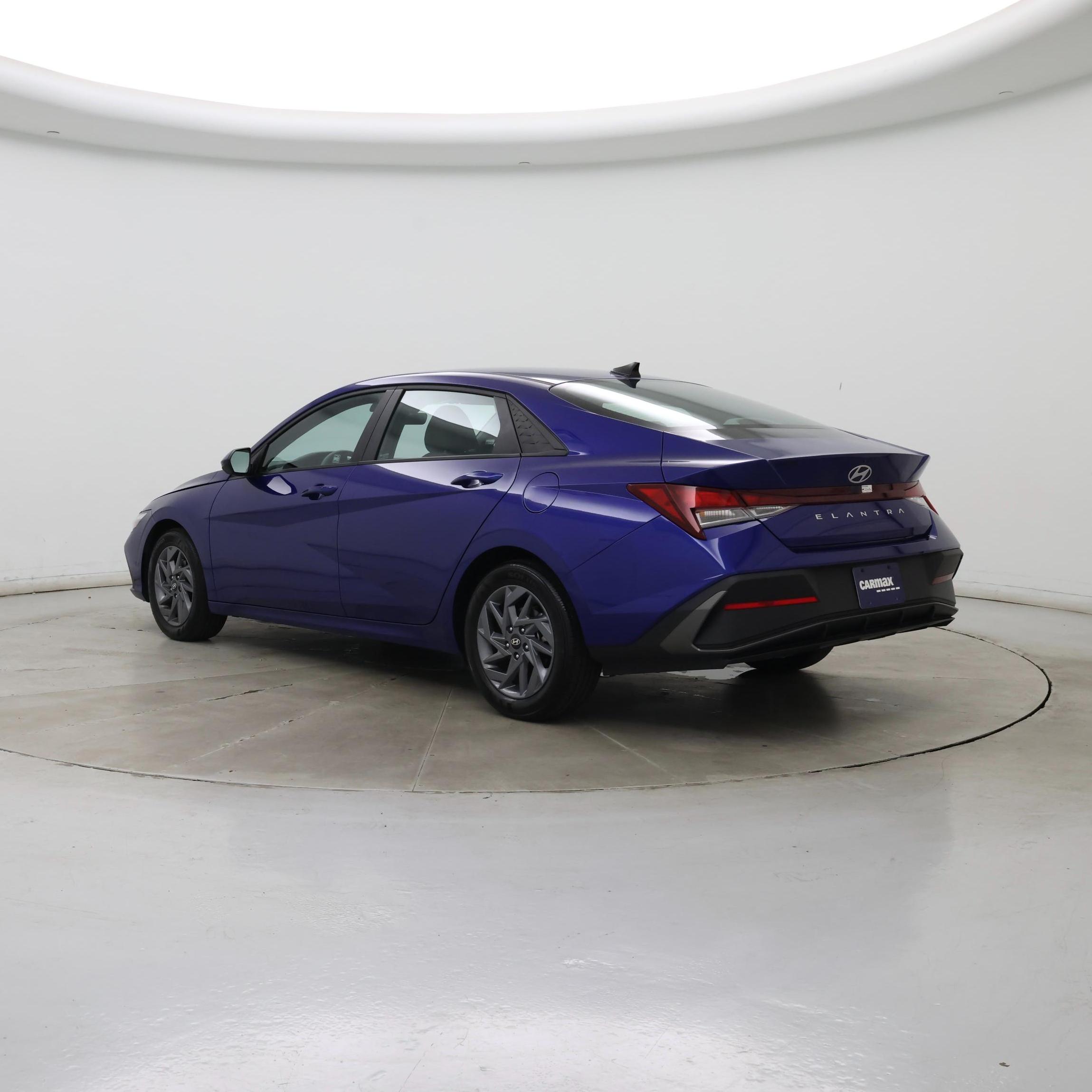 Thumbnail: 2024 Hyundai Elantra - 2