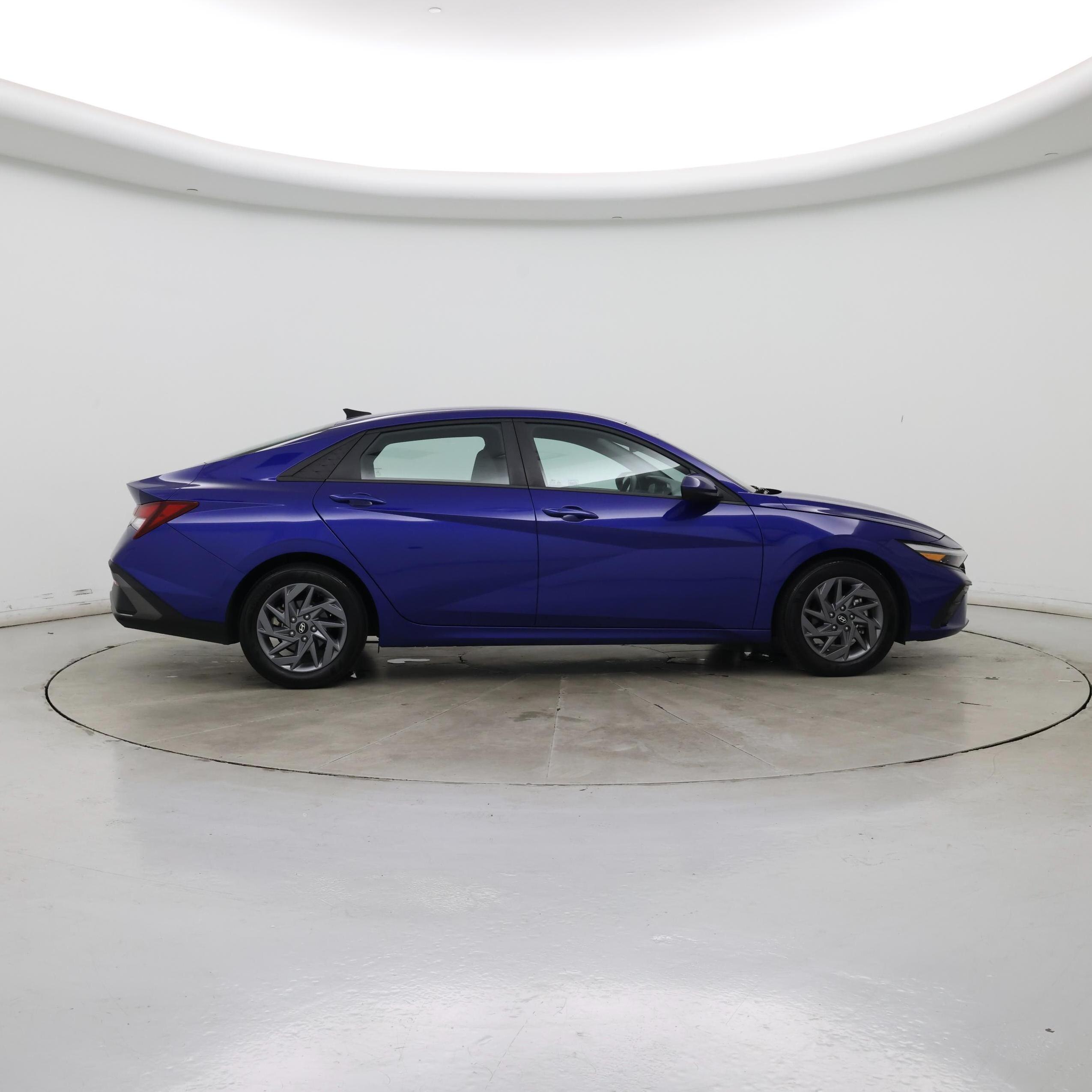Thumbnail: 2024 Hyundai Elantra - 7
