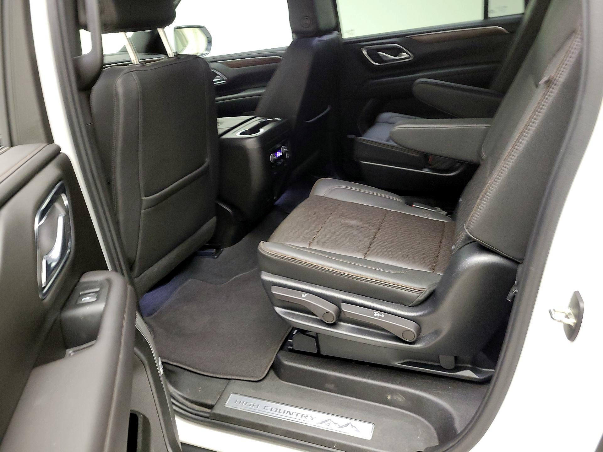 Thumbnail: 2023 Chevrolet Suburban - 19