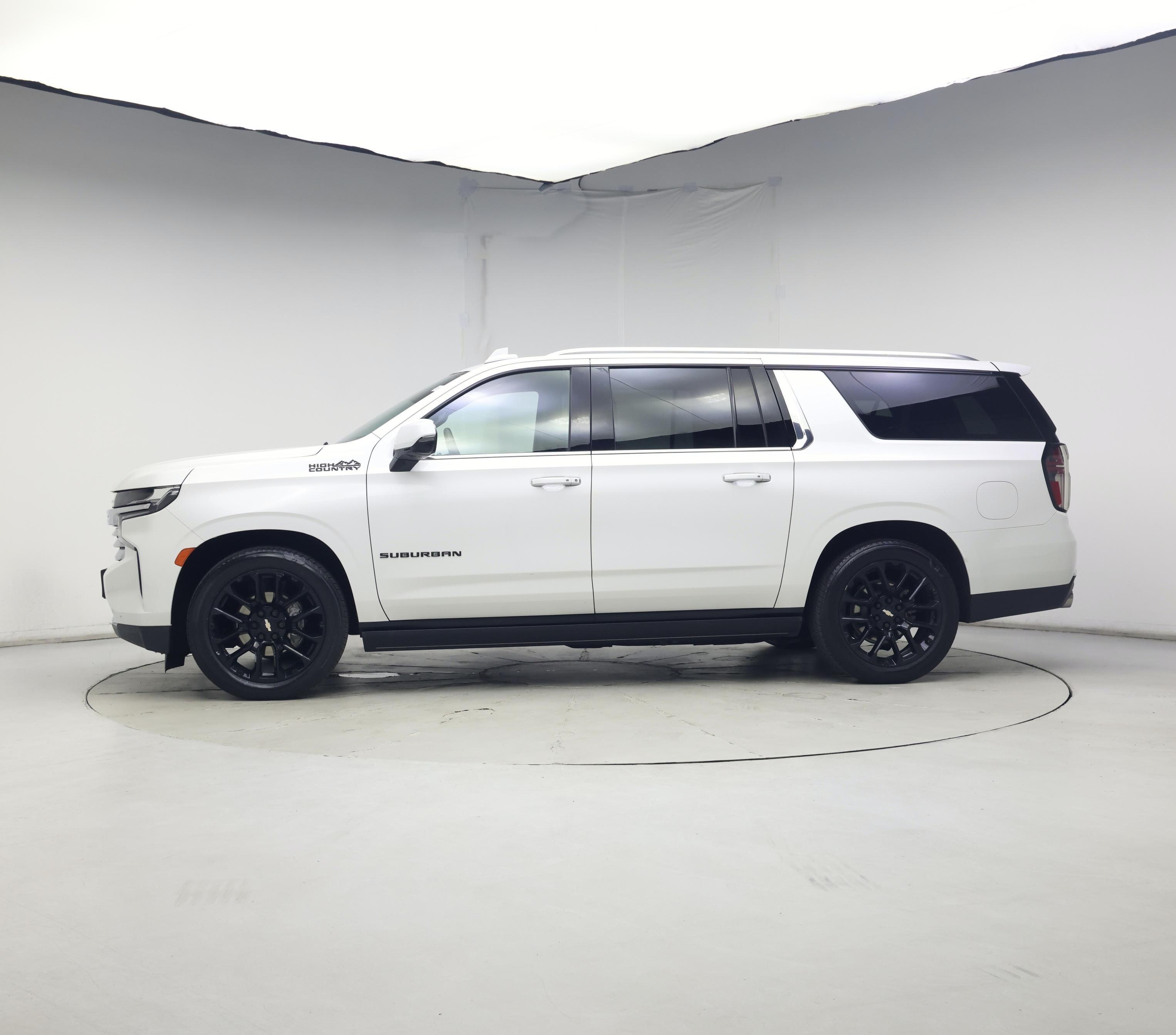 Thumbnail: 2023 Chevrolet Suburban - 3