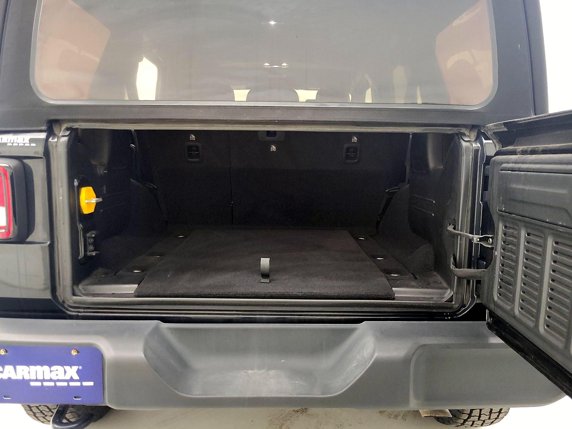 Thumbnail: 2020 Jeep Wrangler - 20