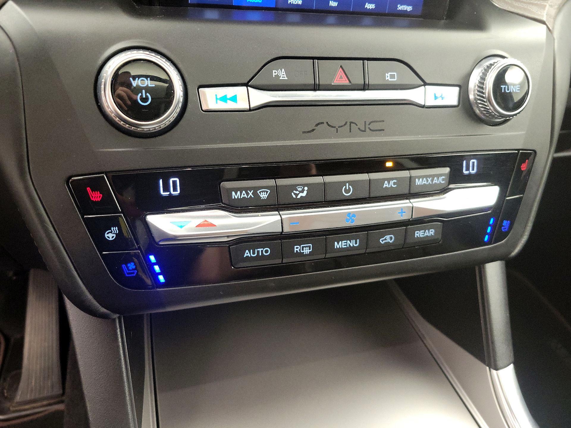 Thumbnail: 2020 Ford Explorer - 17