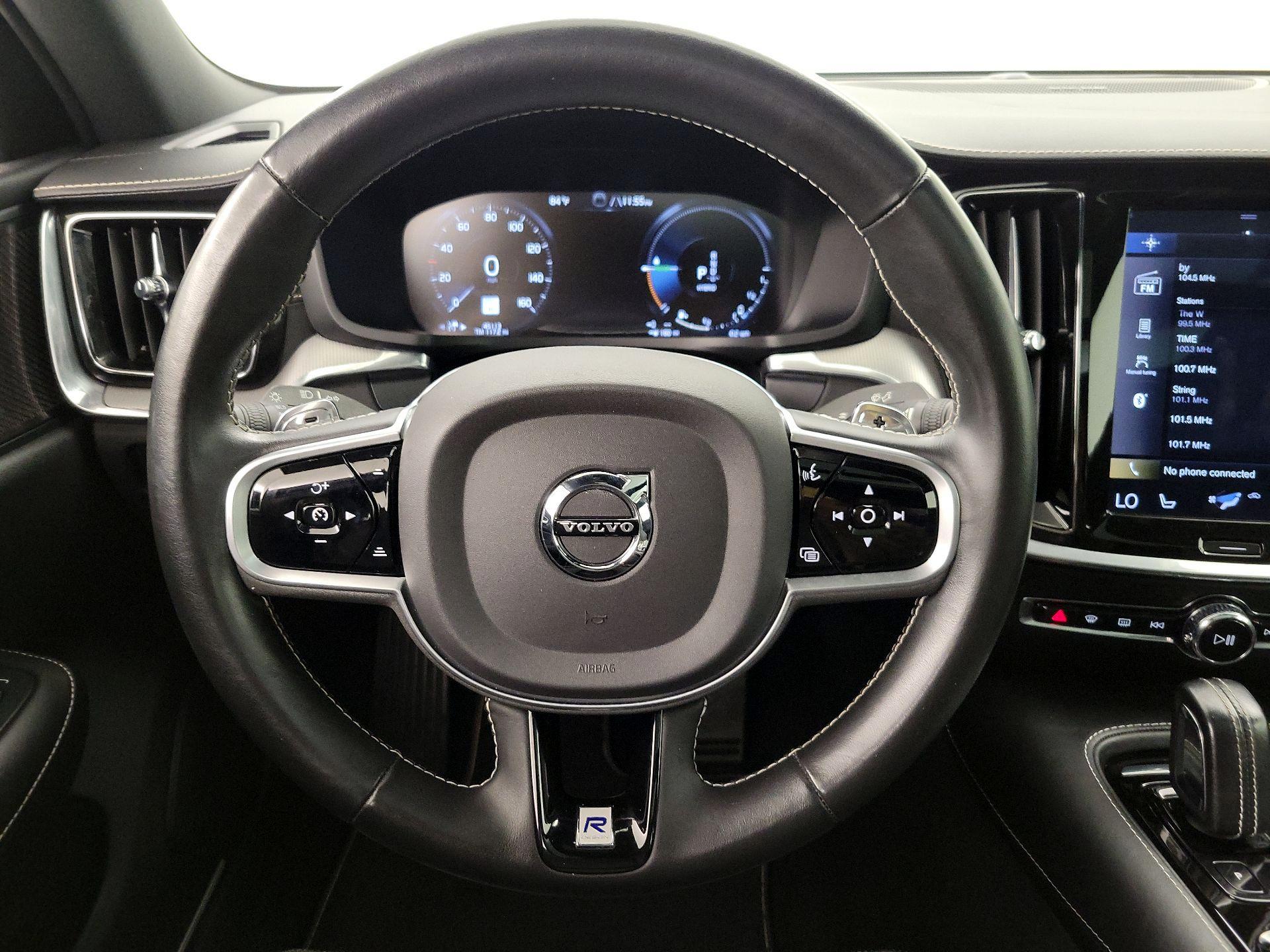 Thumbnail: 2020 Volvo S60 - 10