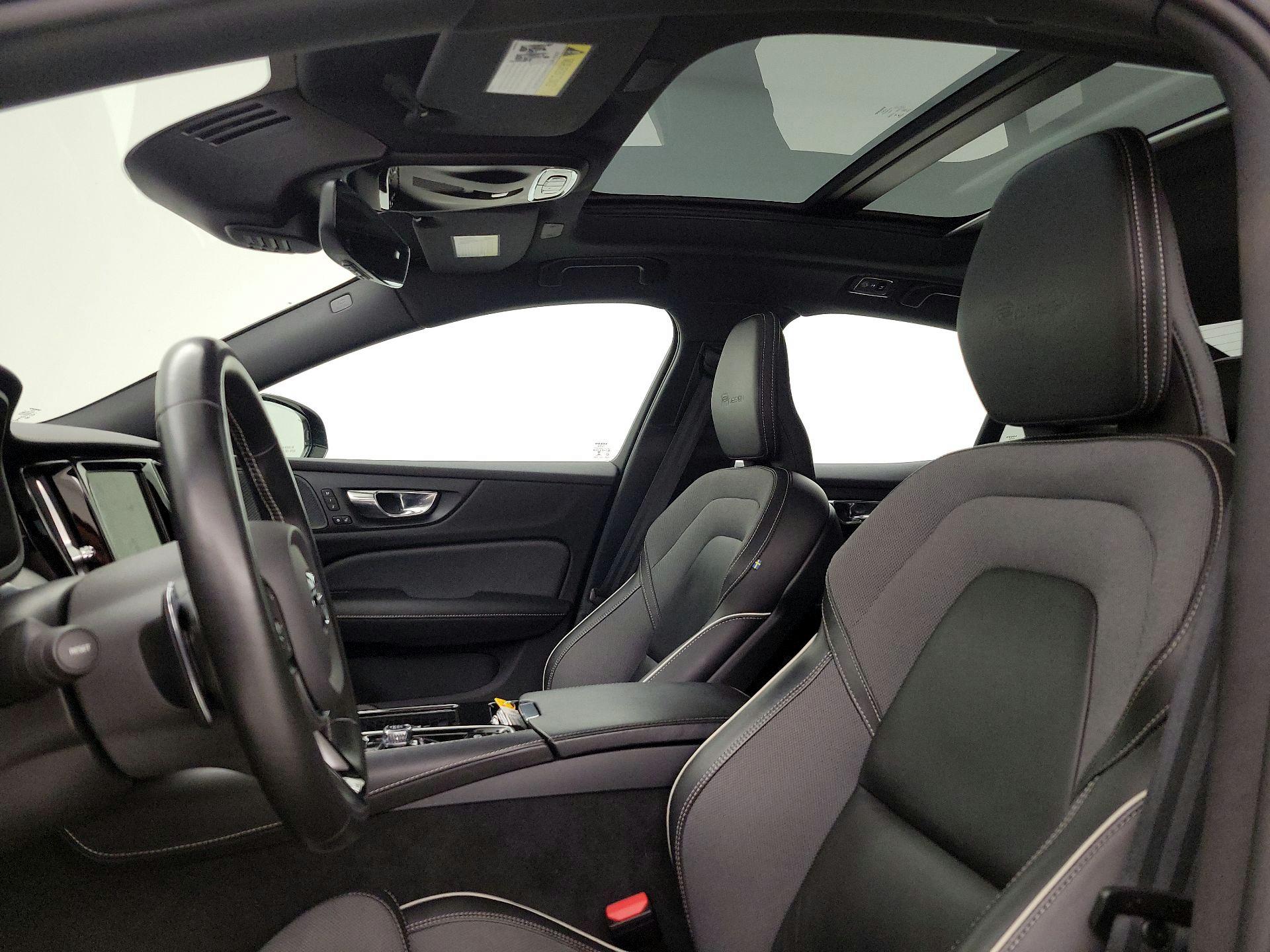 Thumbnail: 2020 Volvo S60 - 19