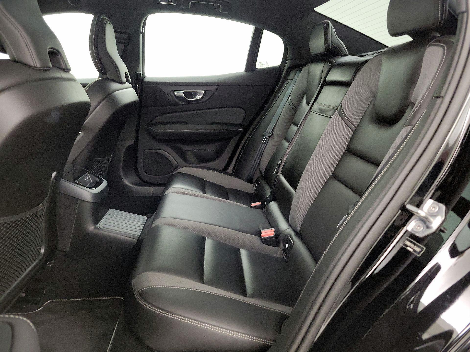 Thumbnail: 2020 Volvo S60 - 20