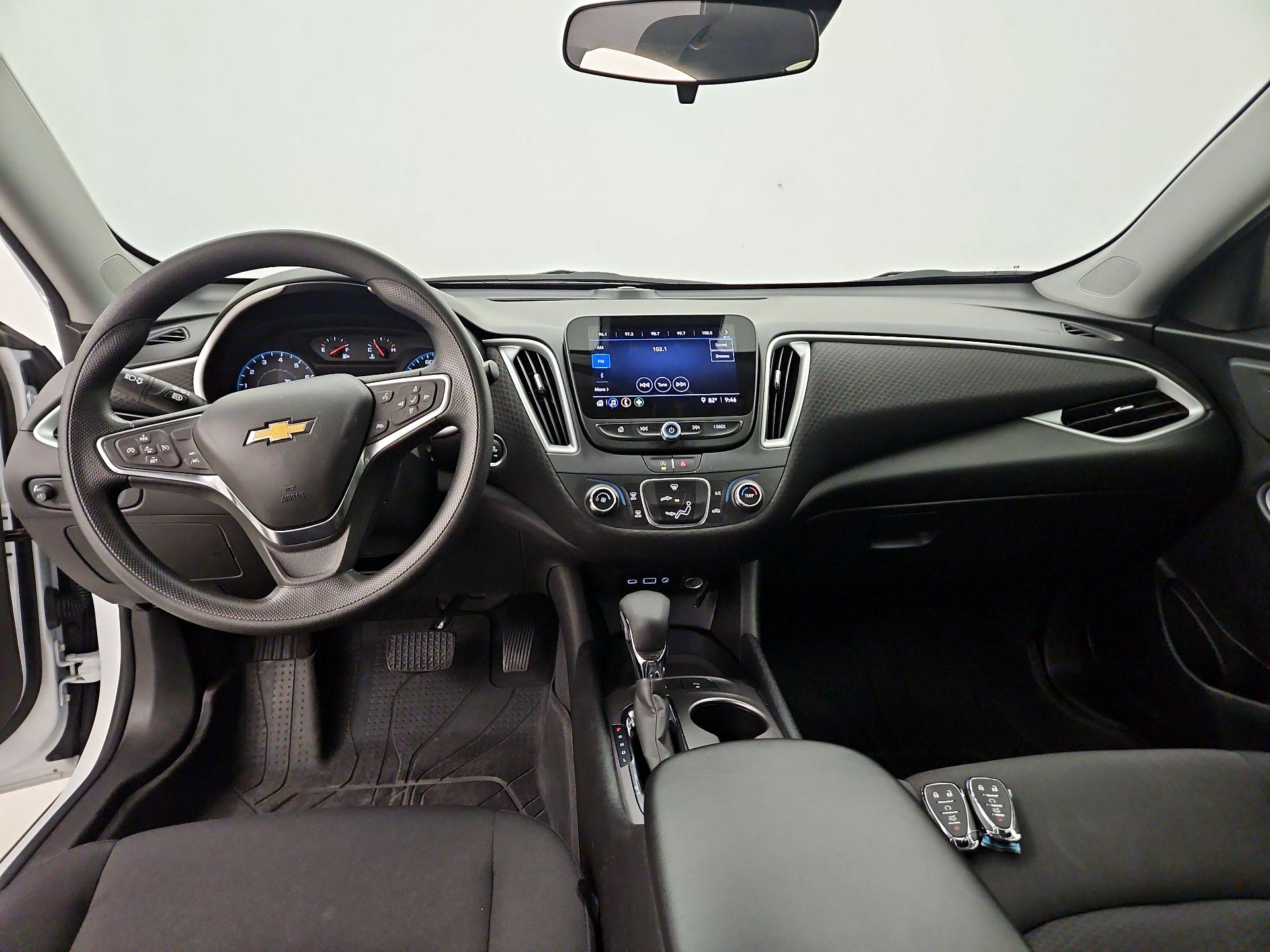 Thumbnail: 2024 Chevrolet Malibu - 9