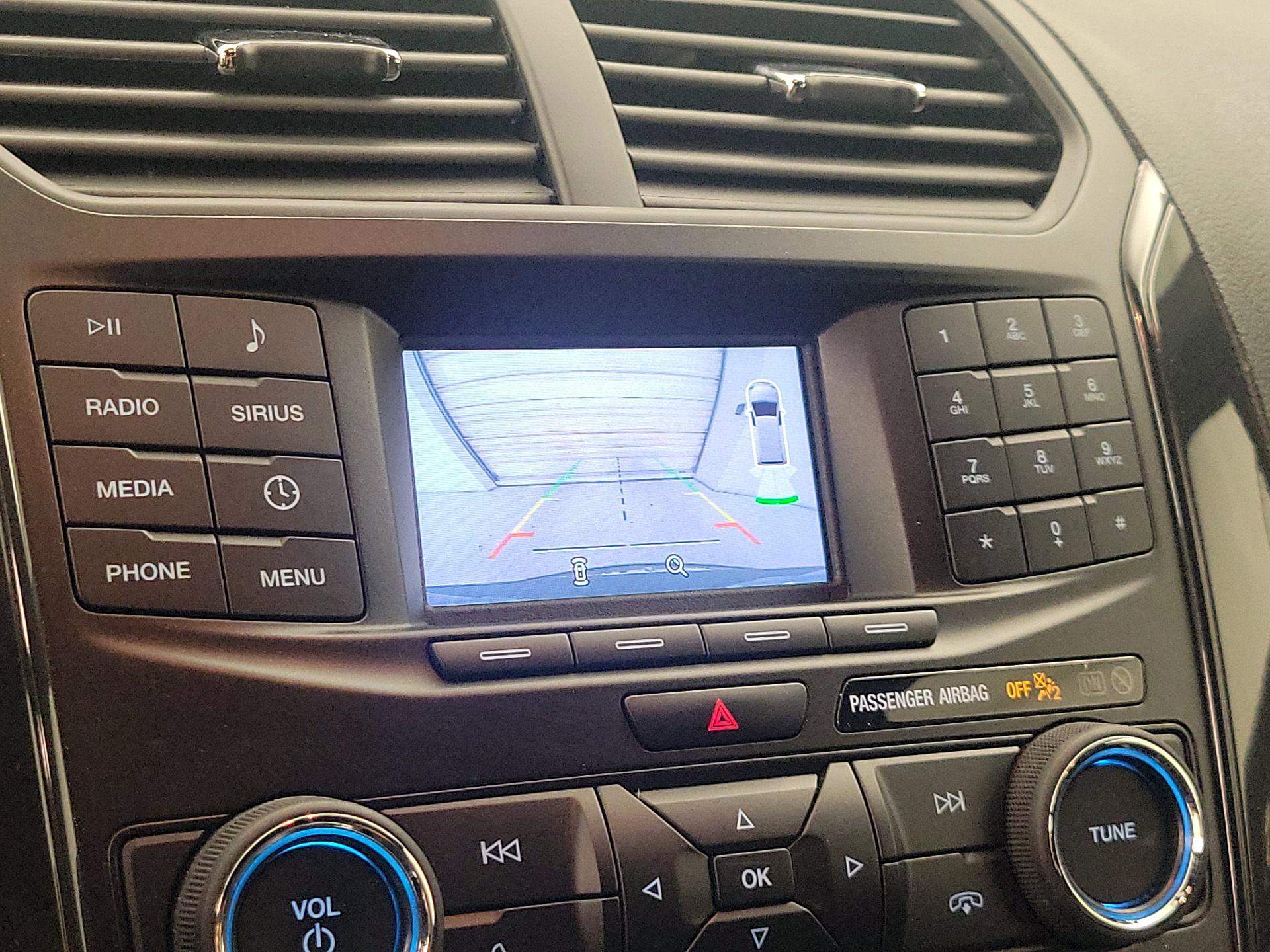 Thumbnail: 2019 Ford Explorer - 14