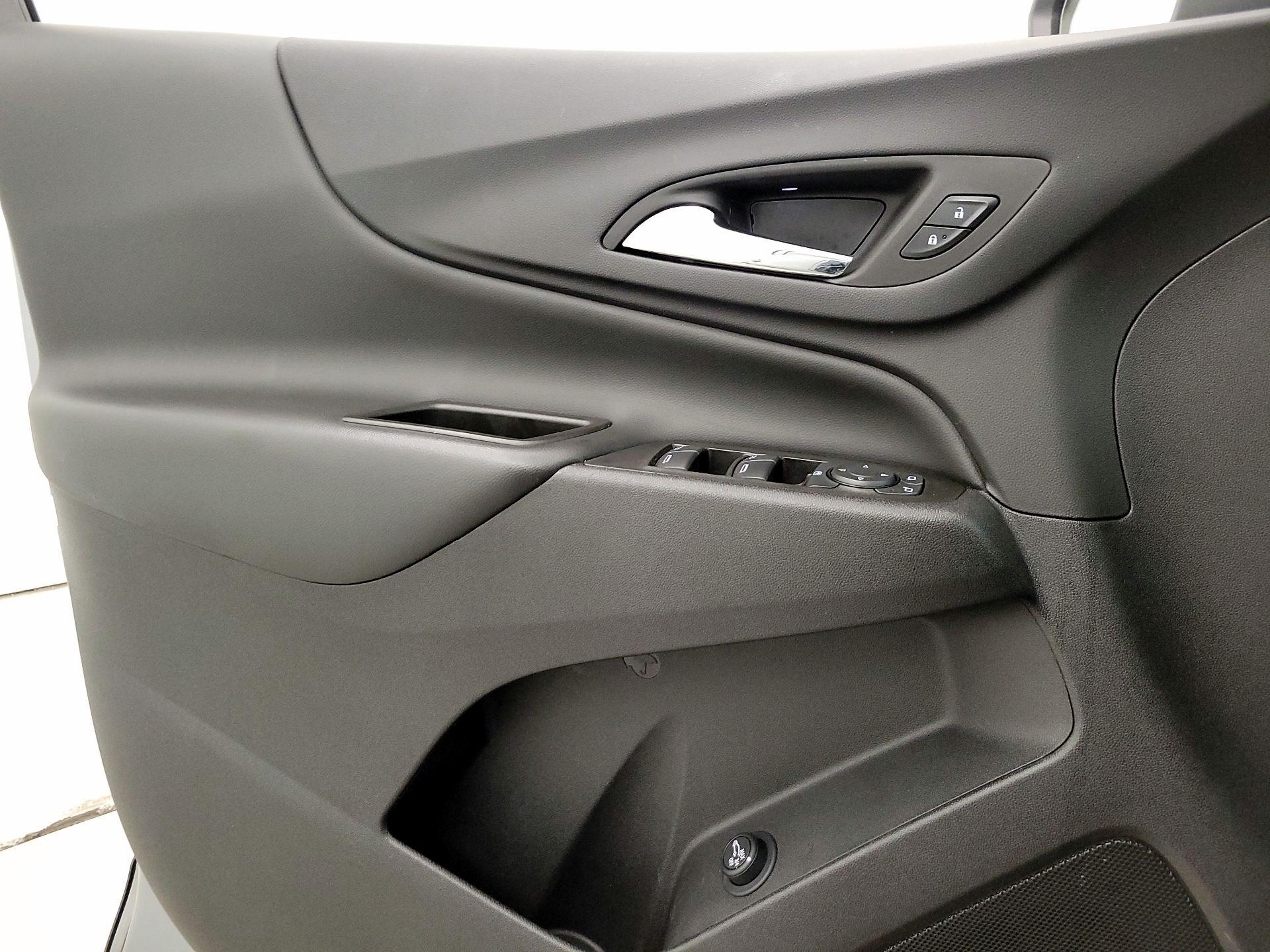Thumbnail: 2023 Chevrolet Equinox - 12