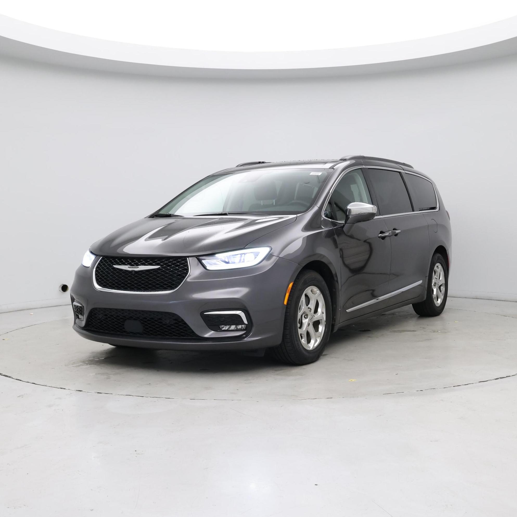 Thumbnail: 2022 Chrysler Pacifica - 4