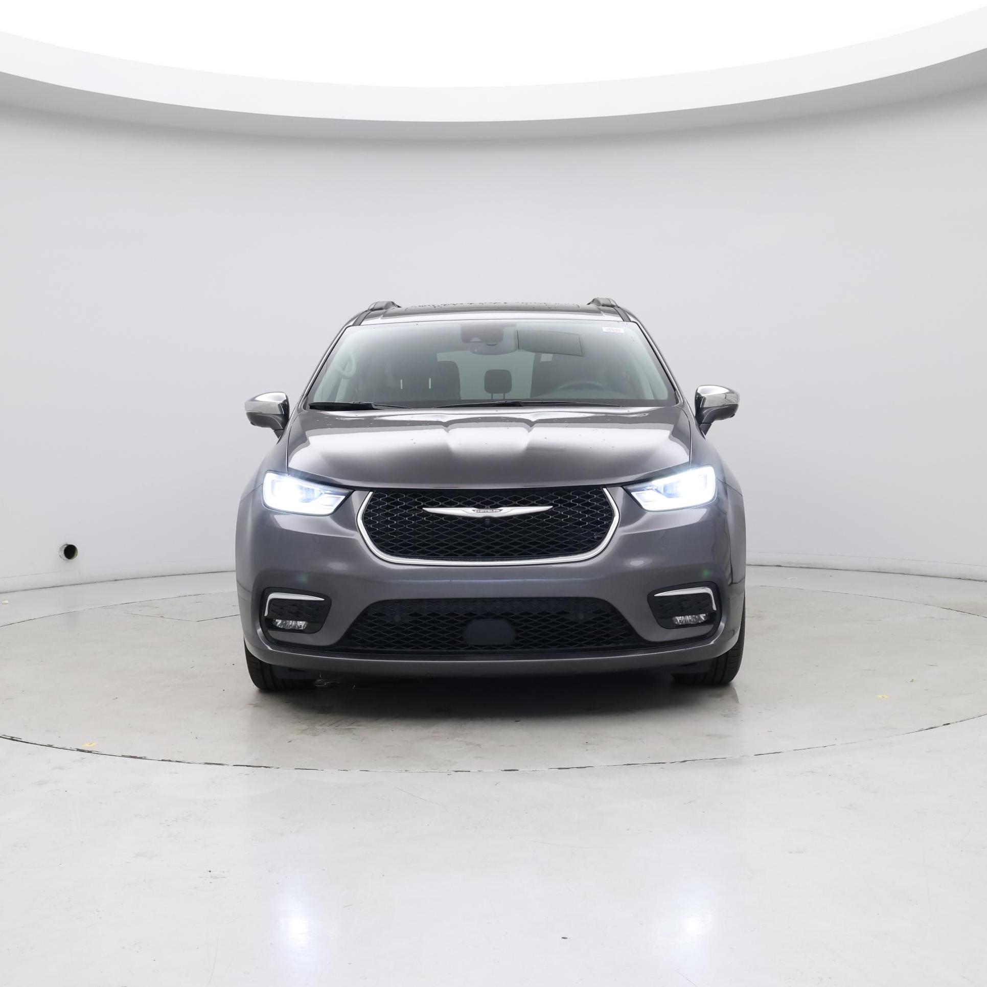 Thumbnail: 2022 Chrysler Pacifica - 5