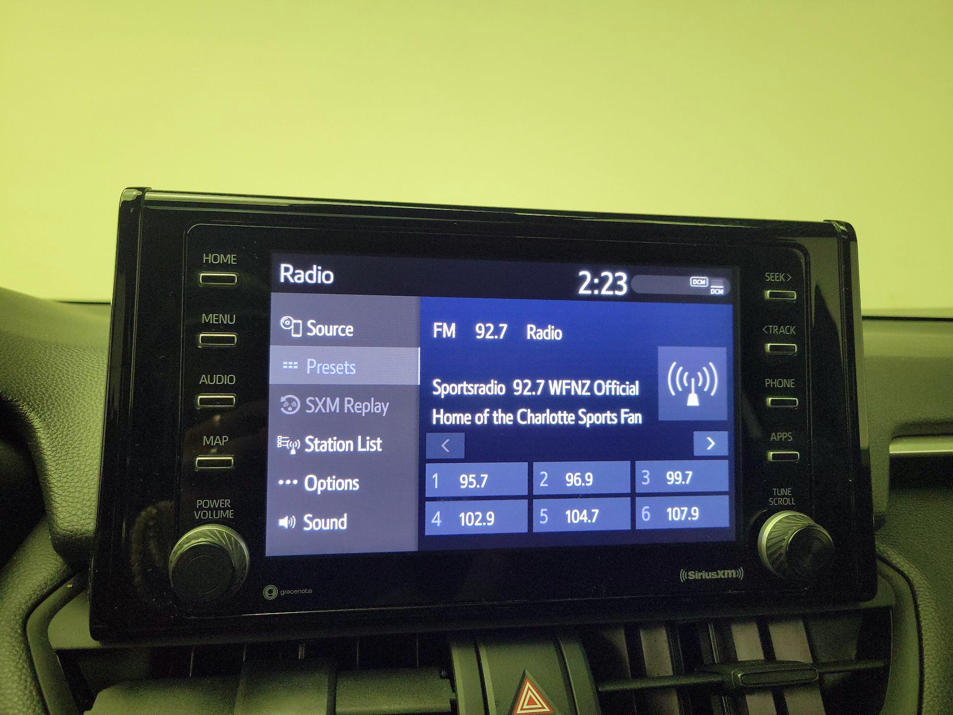 Thumbnail: 2021 Toyota RAV4 - 15