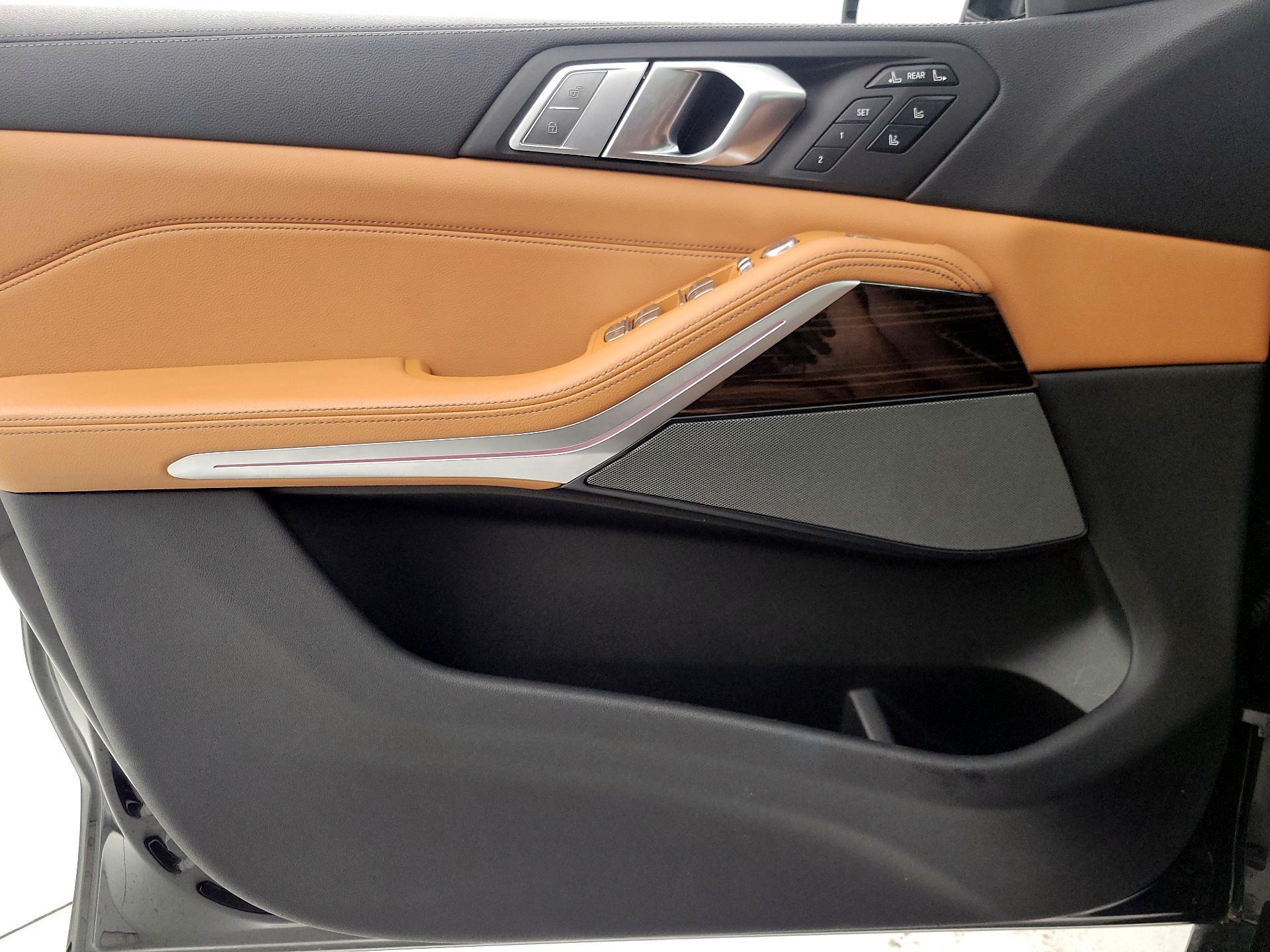 Thumbnail: 2020 BMW X7 - 12