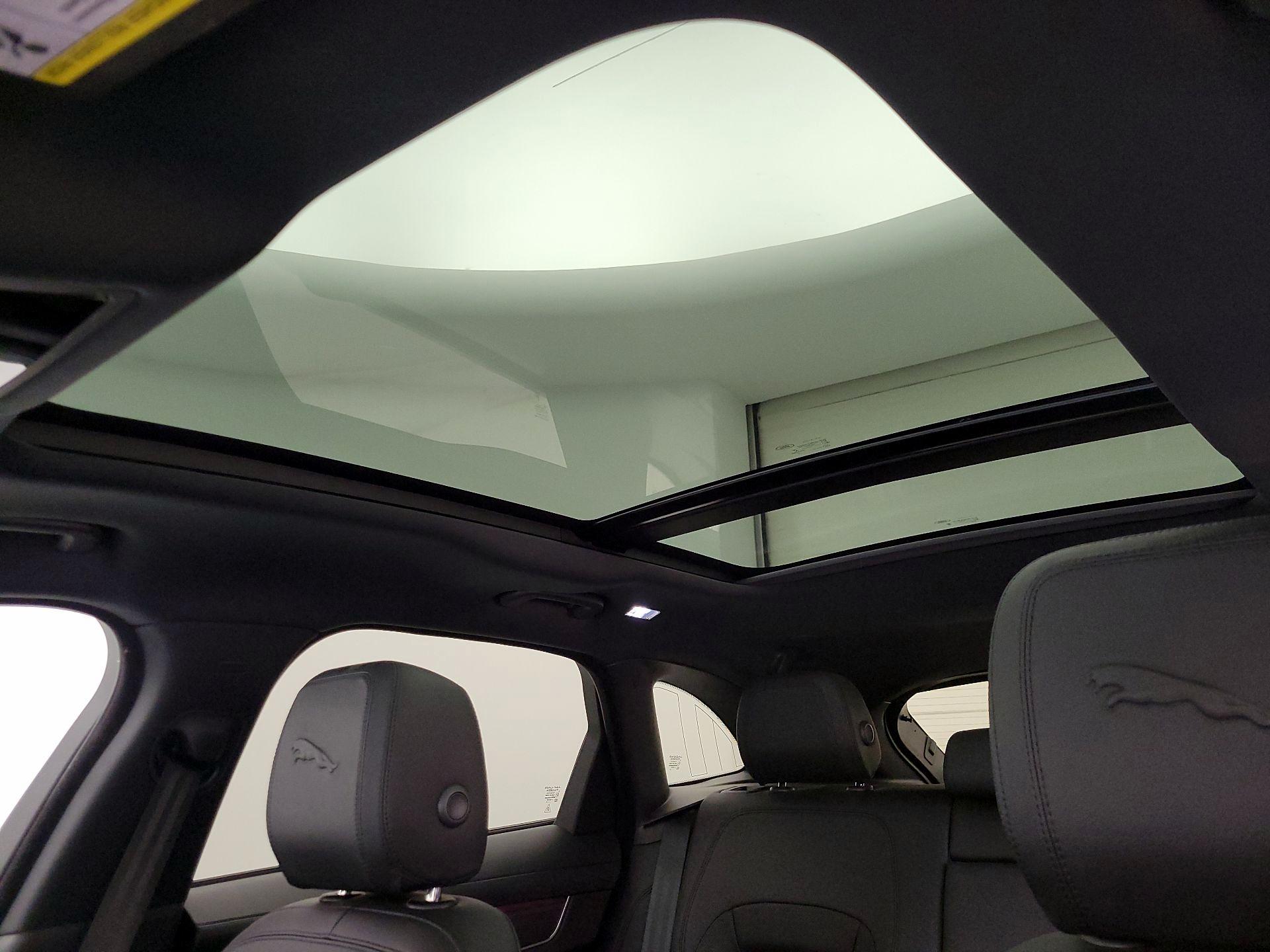 Thumbnail: 2022 Jaguar F-Pace - 20