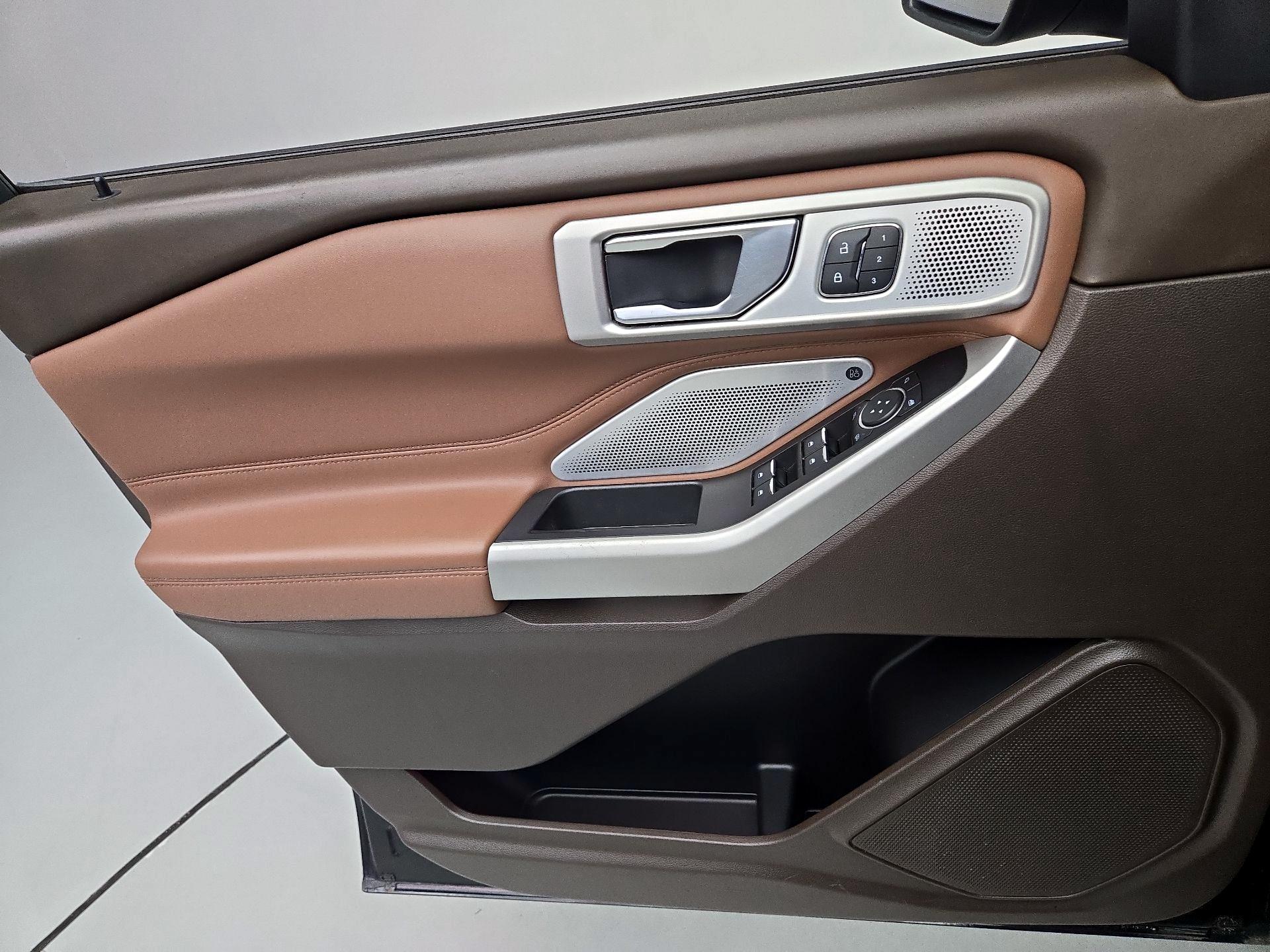 Thumbnail: 2021 Ford Explorer - 12