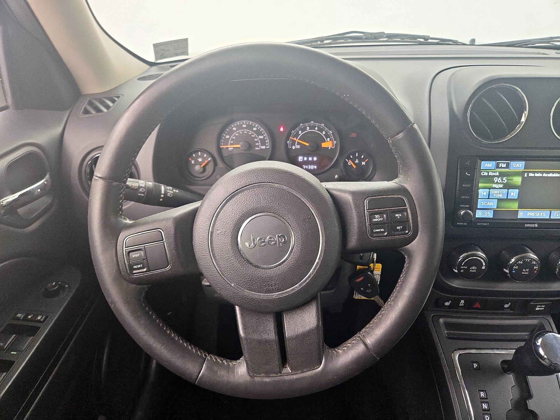 Thumbnail: 2016 Jeep Patriot - 10
