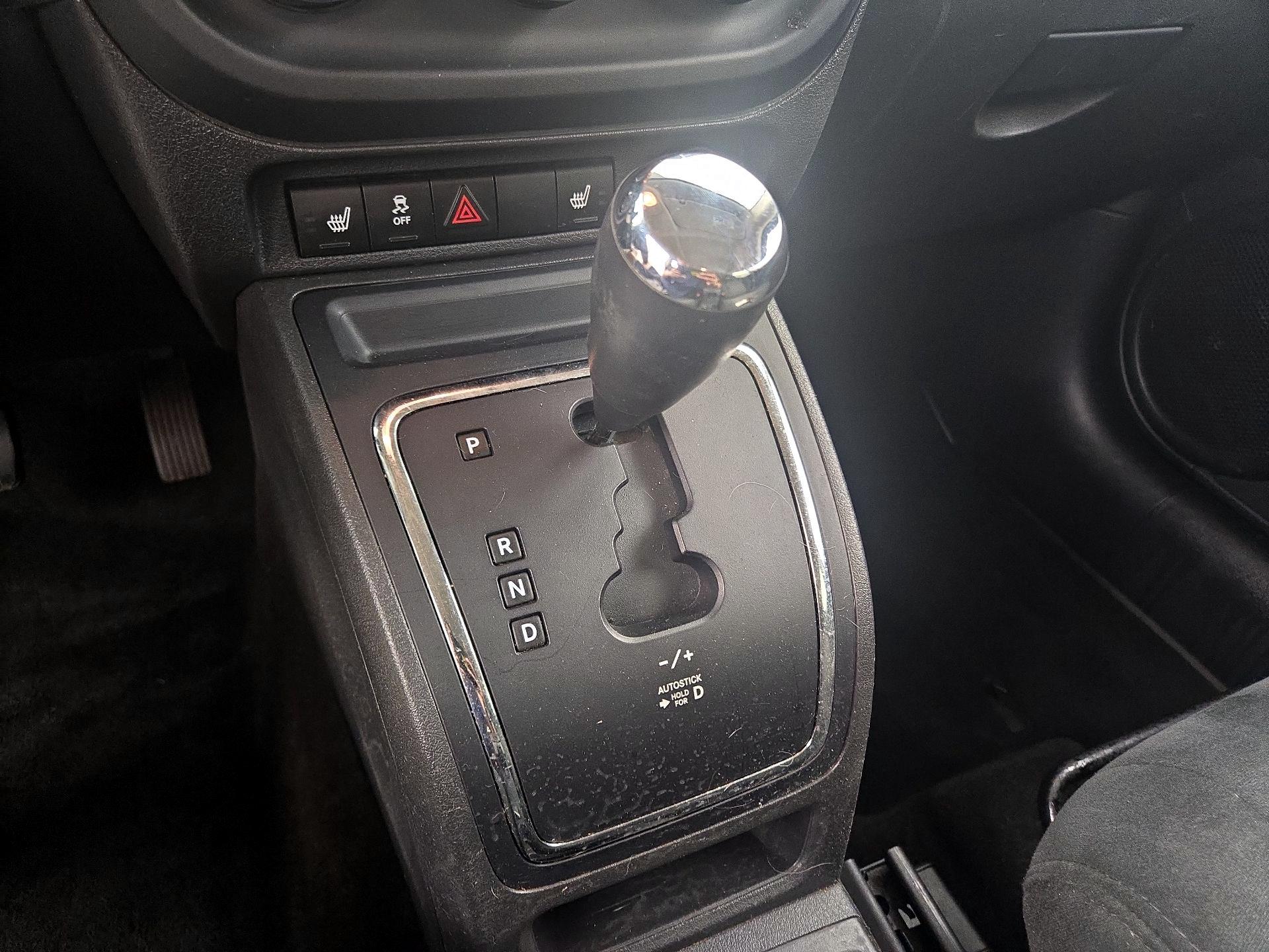 Thumbnail: 2016 Jeep Patriot - 15