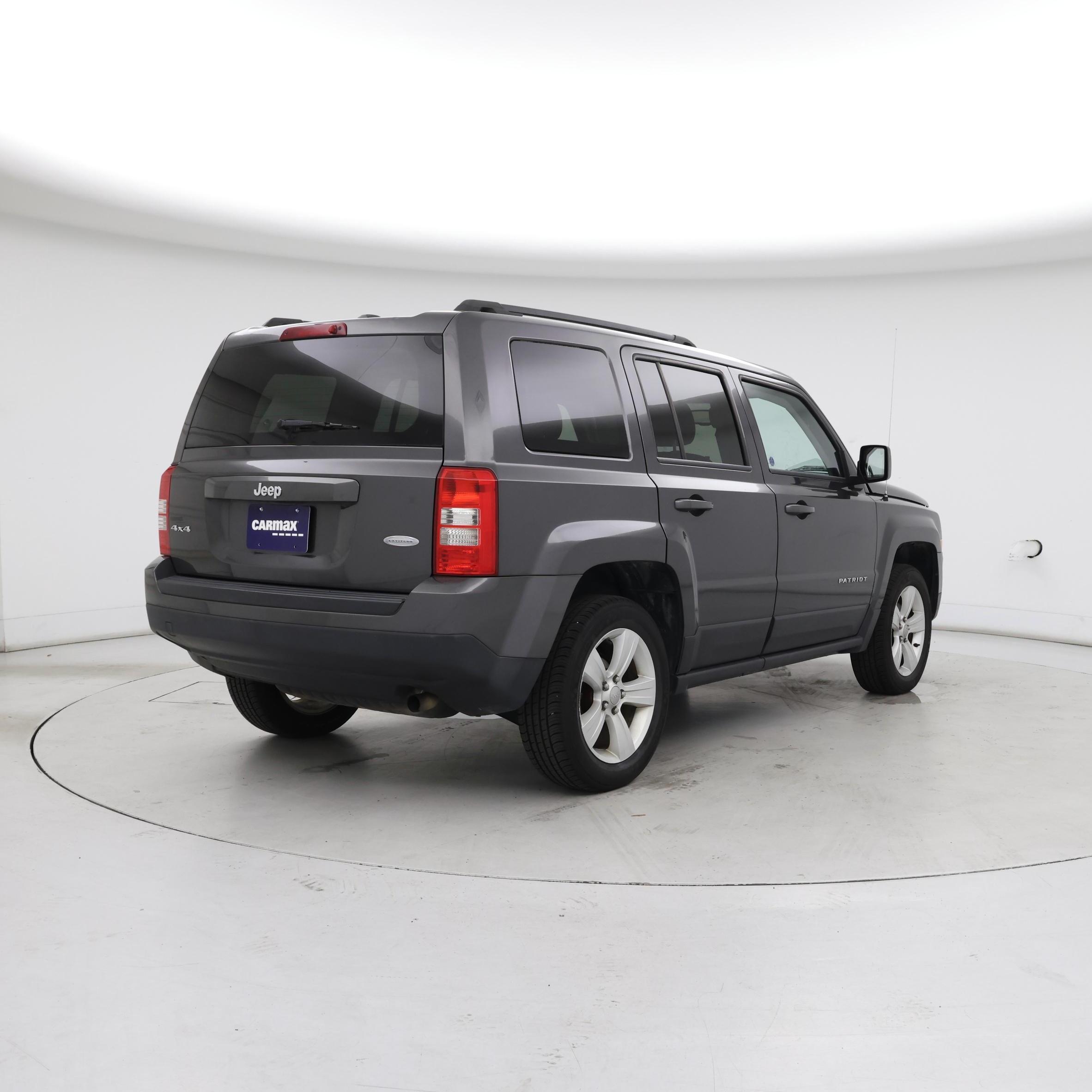 Thumbnail: 2016 Jeep Patriot - 8