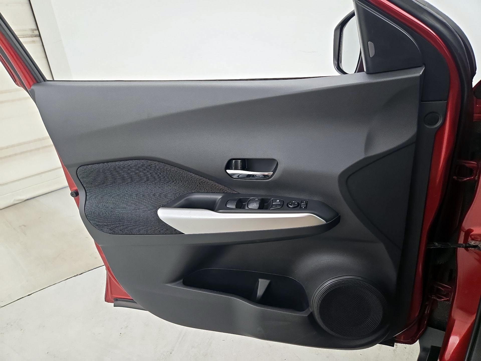 Thumbnail: 2020 Nissan Kicks - 12
